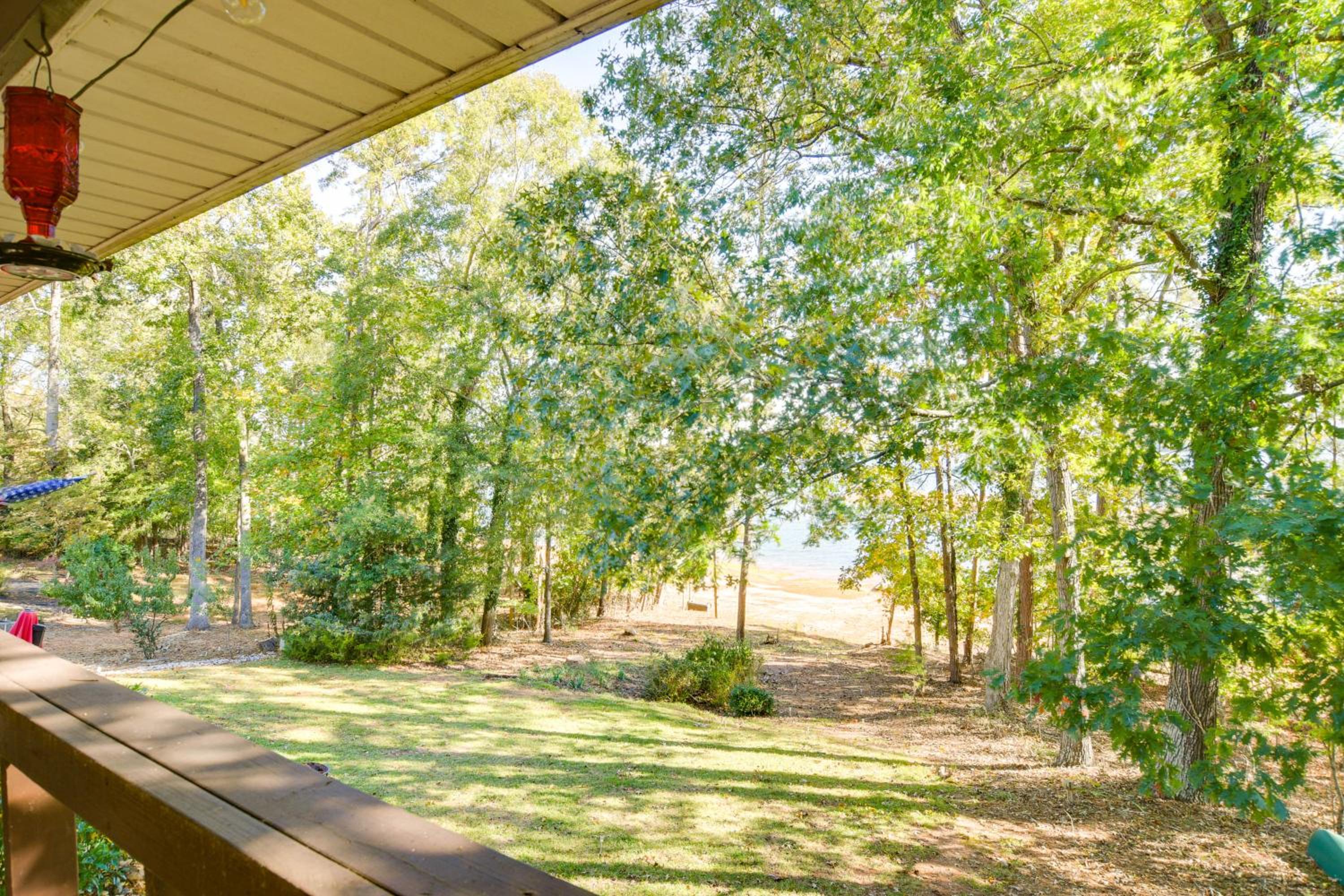 Waterfront Lake Hartwell Home Less Than 1 Mi to Marina!