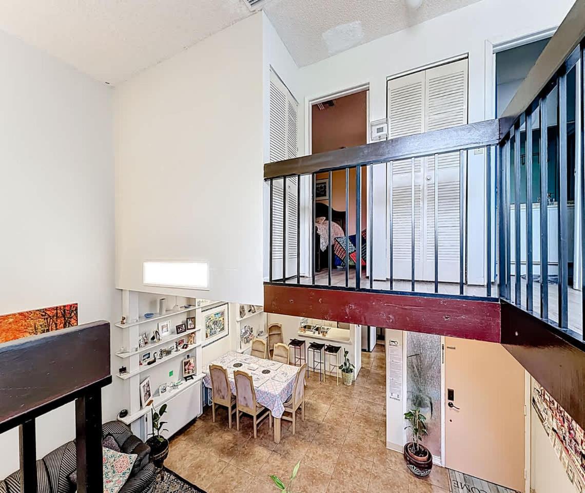 Cozy 1BR Shared Home Pool Tennis & Lake Access