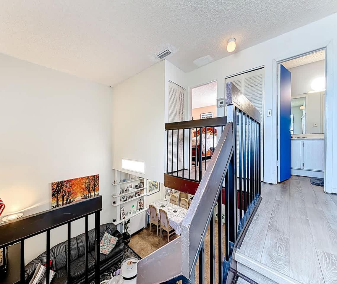 Cozy 1BR Shared Home Pool Tennis & Lake Access