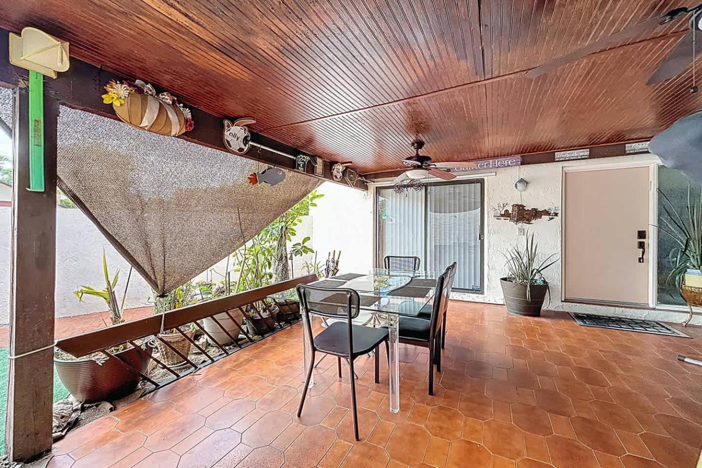 1BR in Shared Home Pool Tennis & Lake Miami