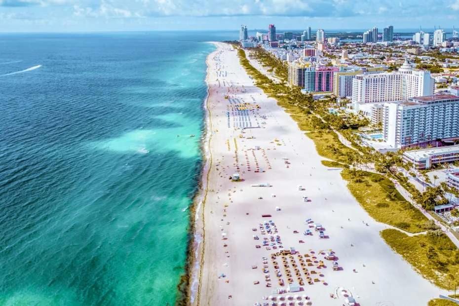 1BR in Shared Home Pool Tennis & Lake Miami