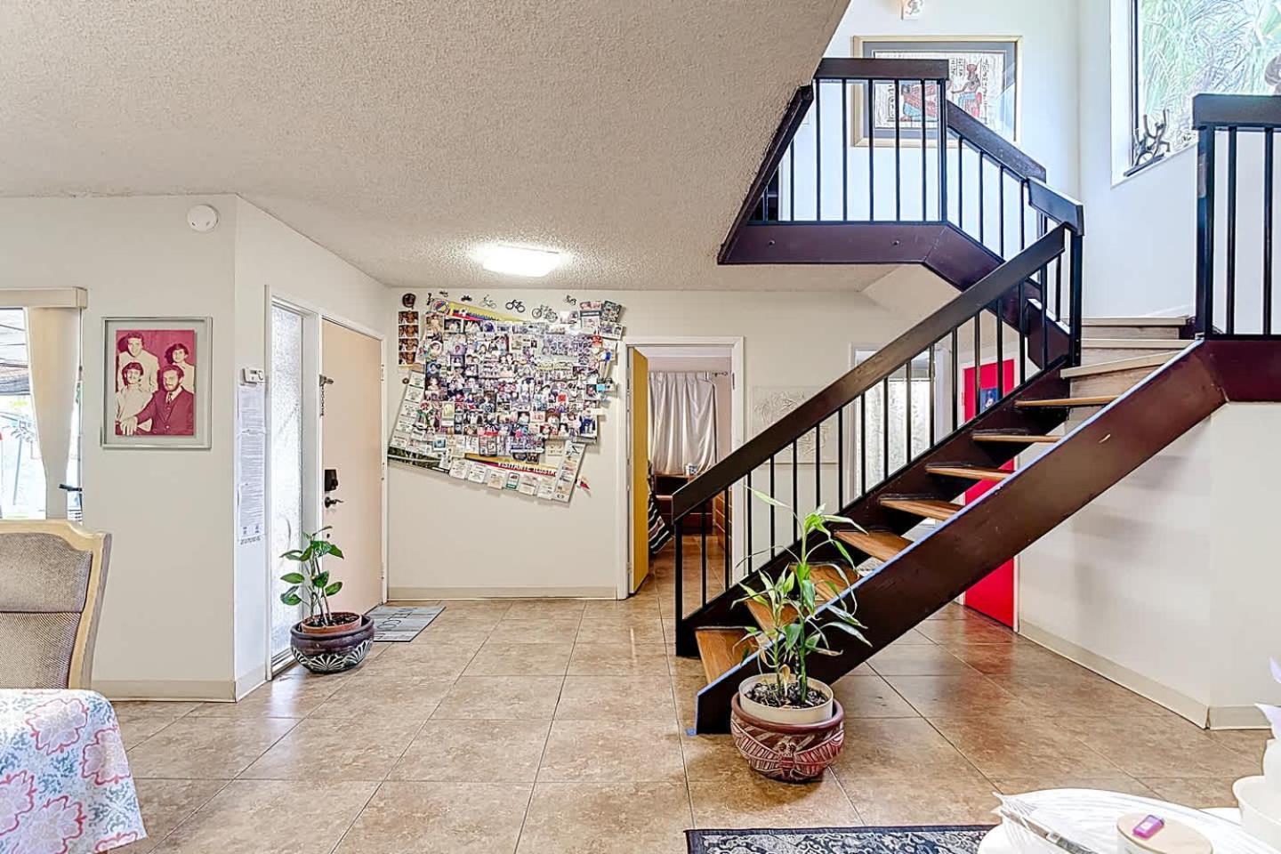 1BR in Shared Miami Home Pool Lake & Tennis