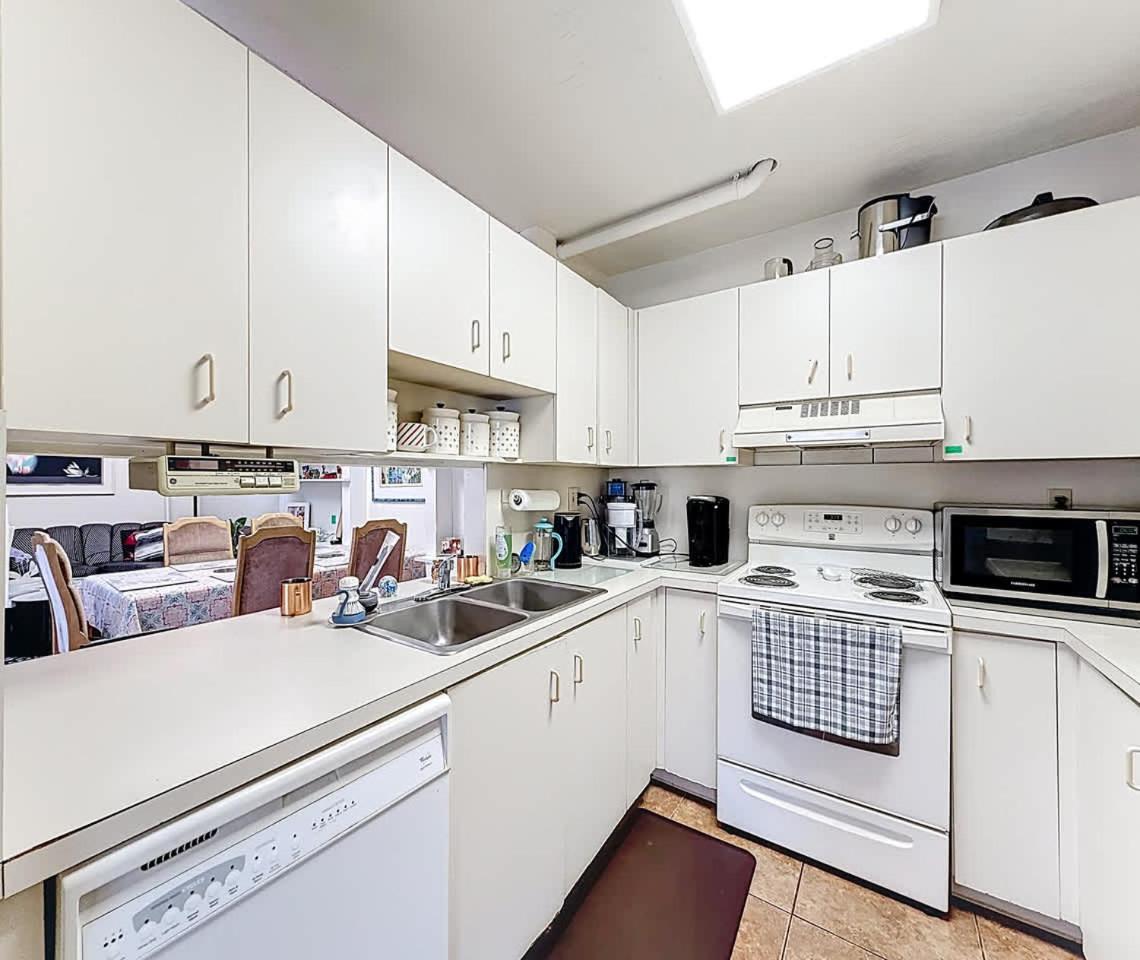1BR in Shared Miami Home Pool Lake & Tennis
