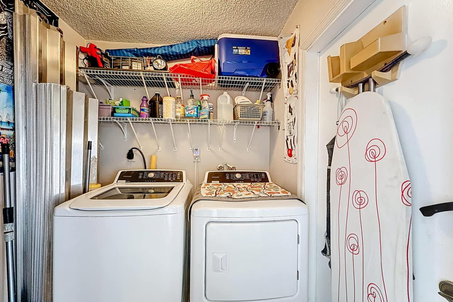 1BR in Shared Miami Home Pool Lake & Tennis