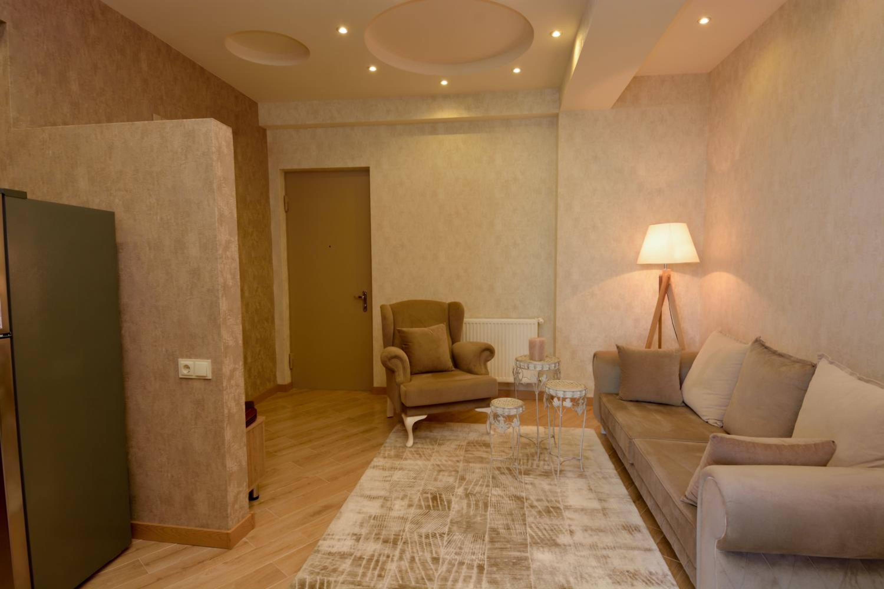 Dat Exx Apartments