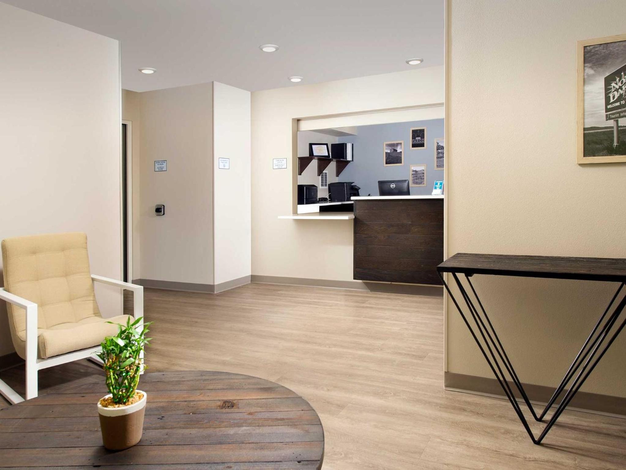 WoodSpring Suites Fargo North Near NDSU