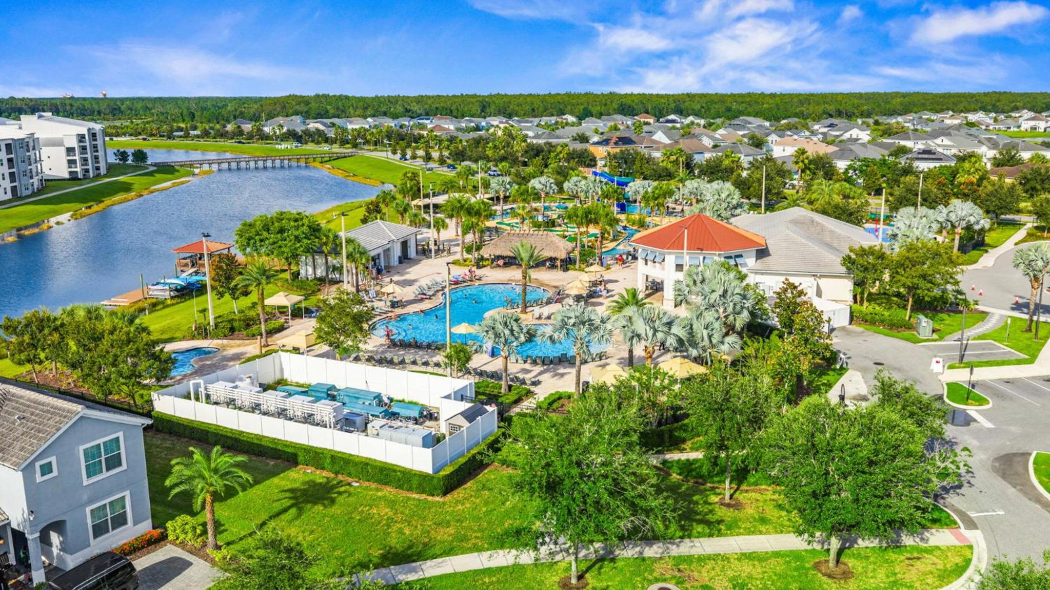 Gorgeous 5Bd w Pool & Lazy River at Storey Lake 4989