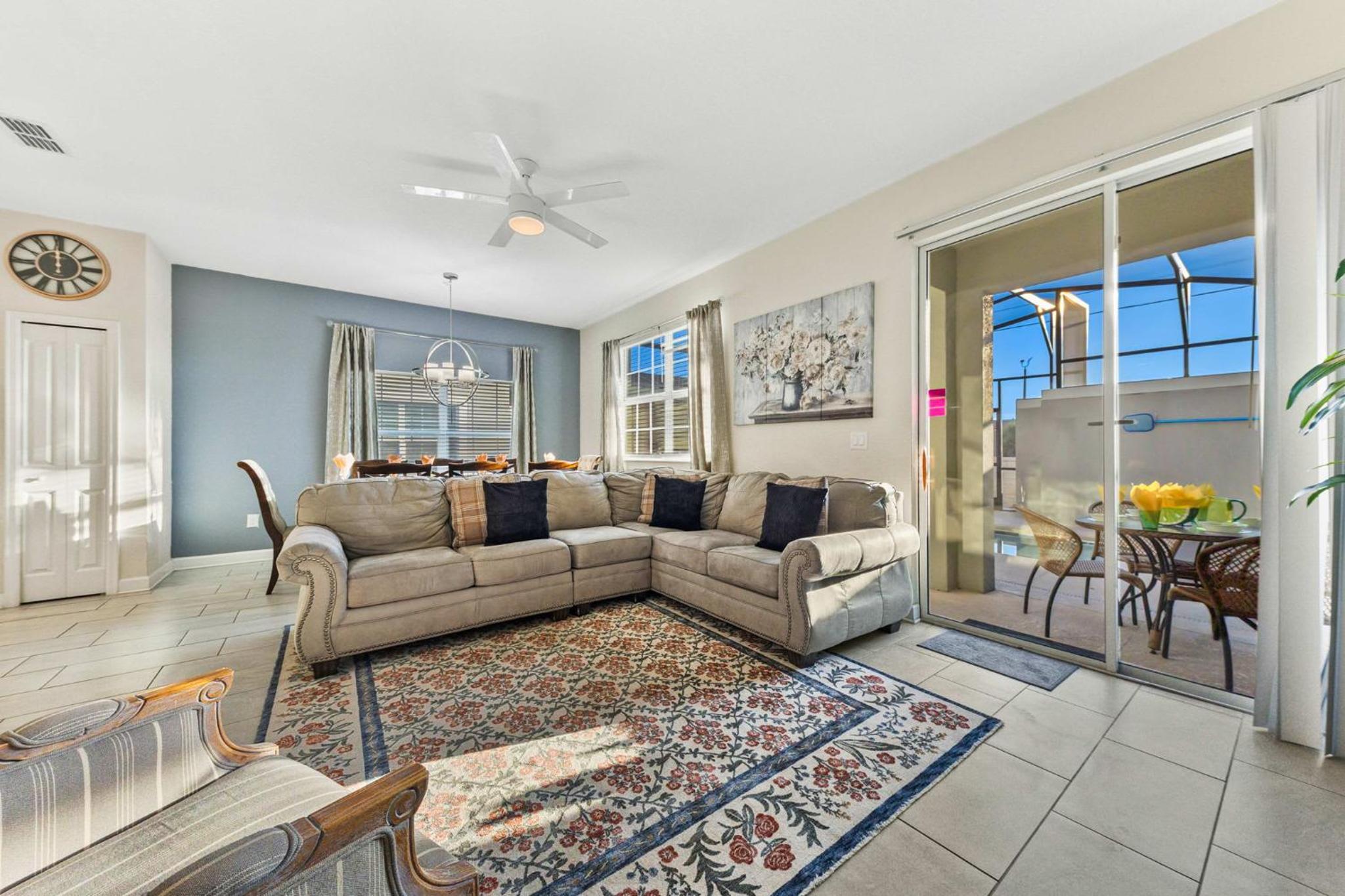 Gorgeous 5Bd w Pool & Lazy River at Storey Lake 4989