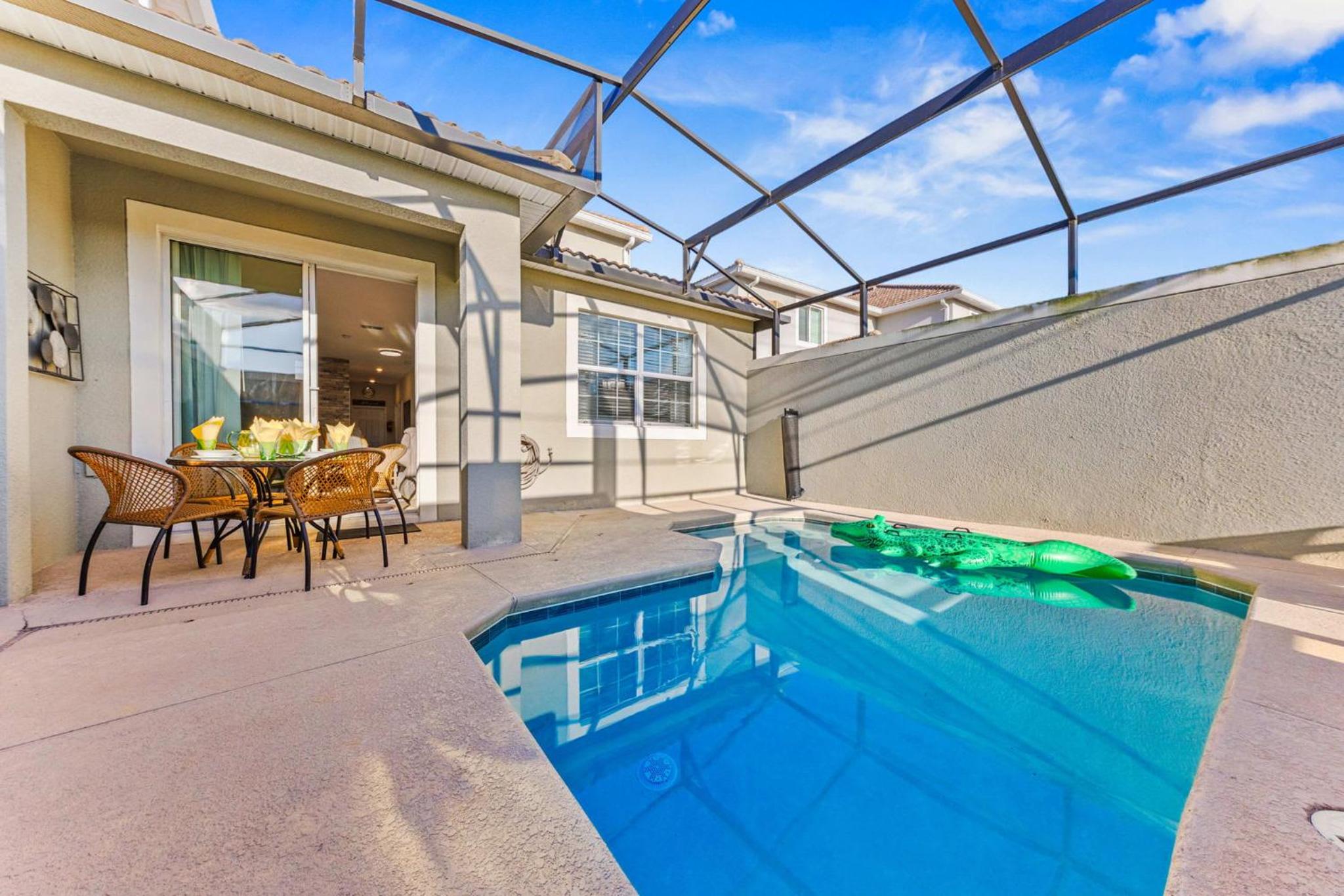 Gorgeous 5Bd w Pool & Lazy River at Storey Lake 4989