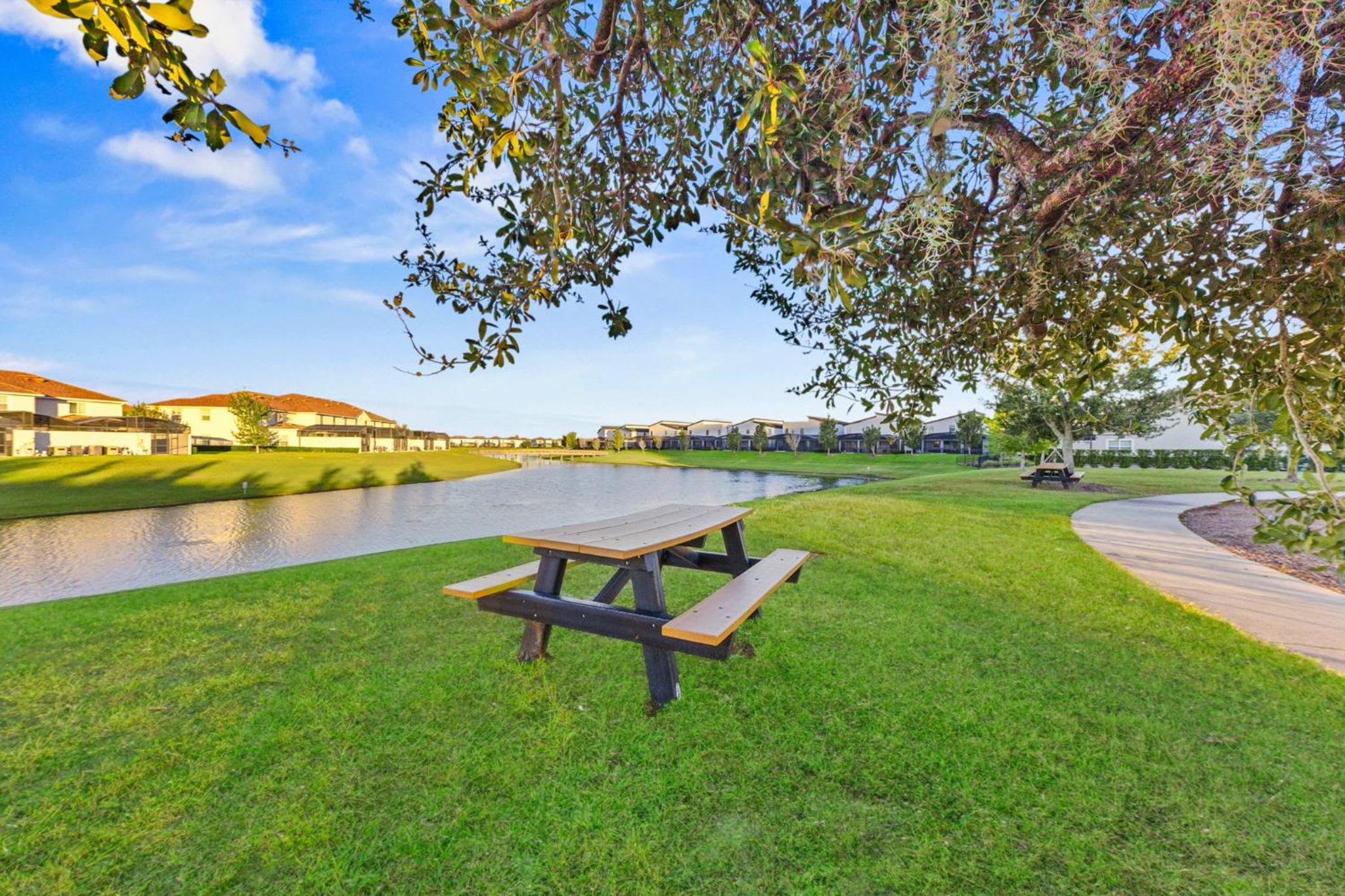 Gorgeous 5Bd w Pool & Lazy River at Storey Lake 4989