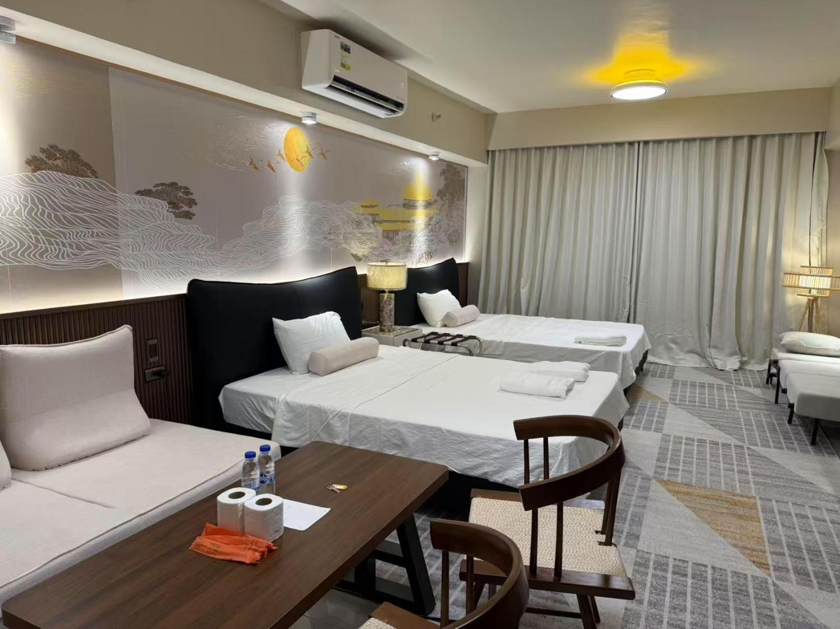Modern Boutique Spacious Apartment Near Airport OKADA SOLAIRE MOA