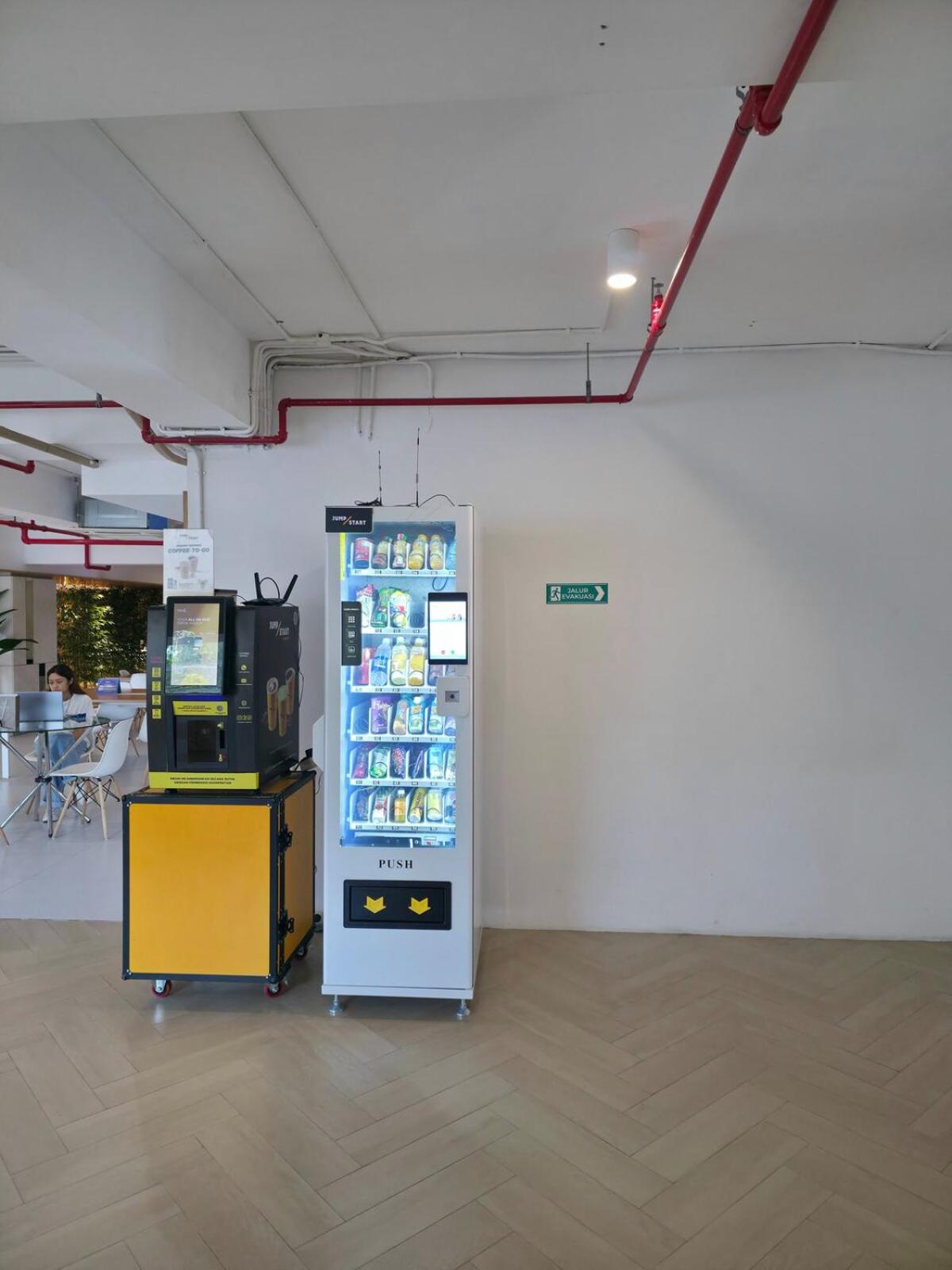 Japanese Minimalist Studio at Kyo Society - Surabaya