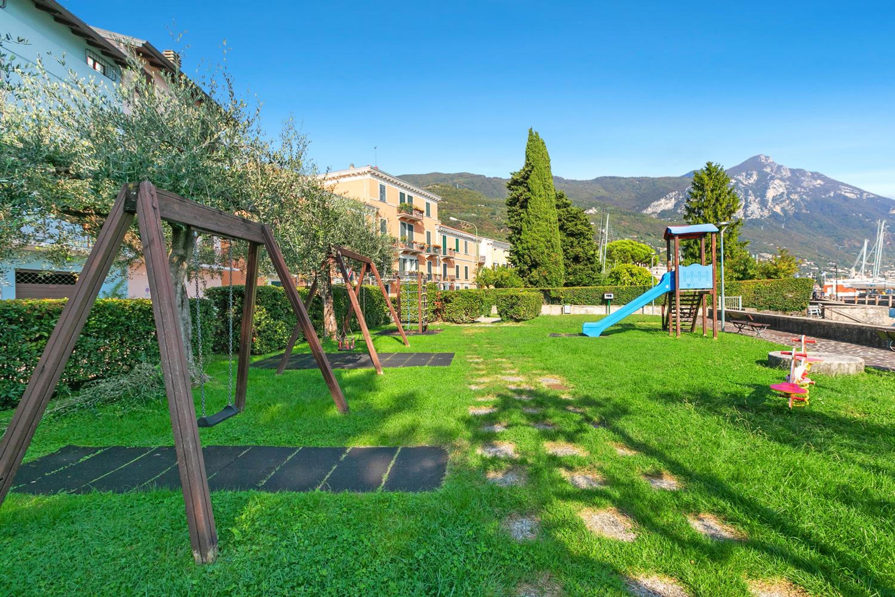 Lake Front Bogliaco - Happy Rentals