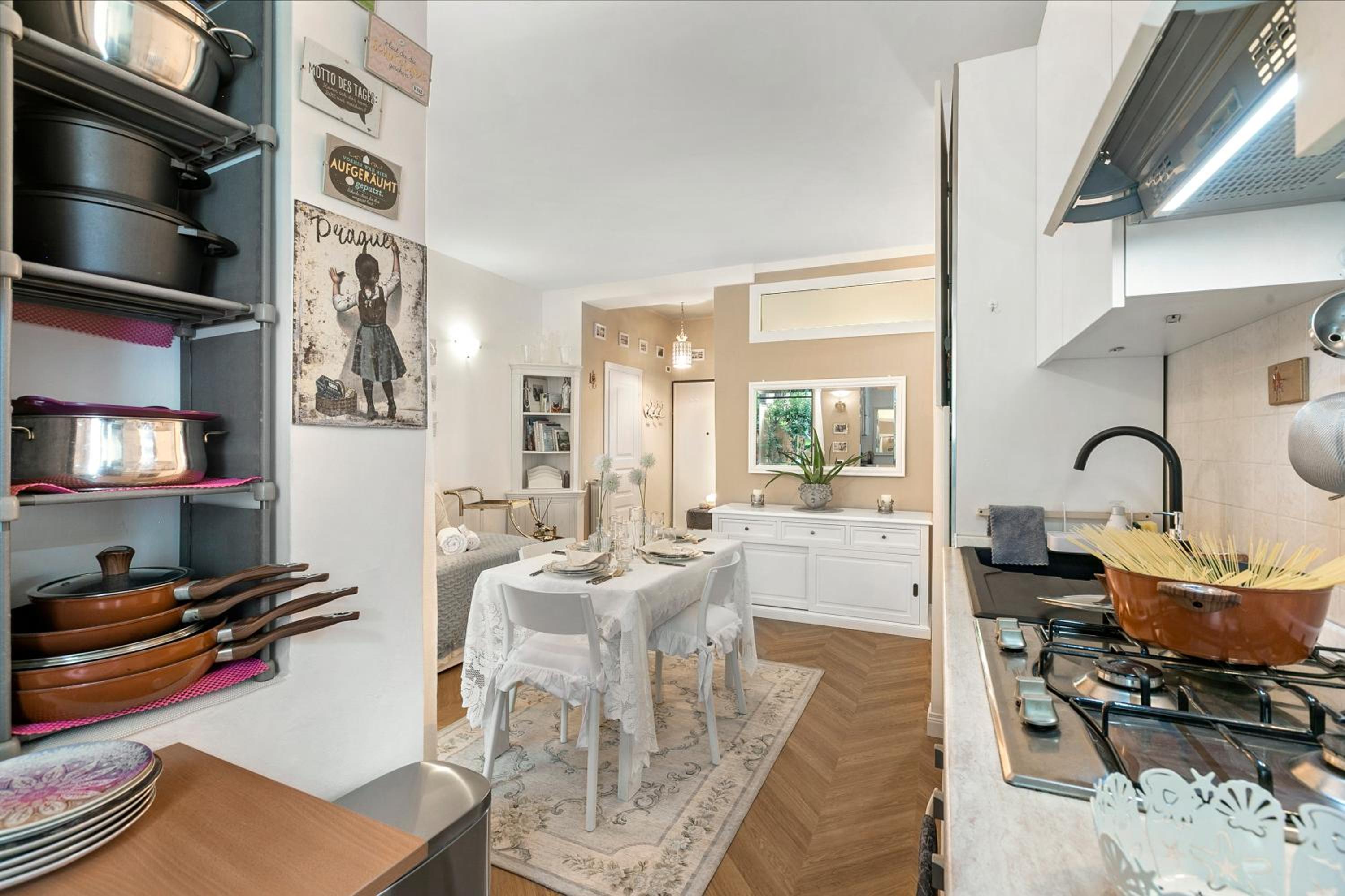 Casa Amorosa Town Center - Happy Rentals