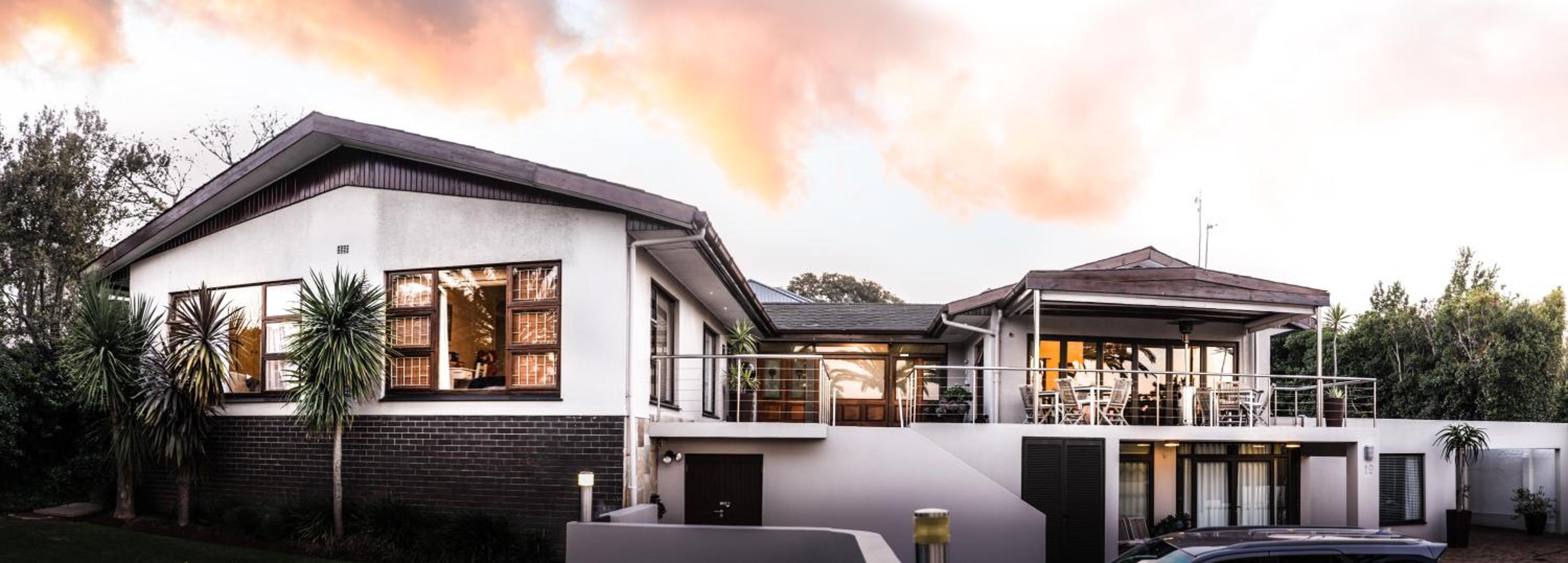 Four Palms Accommodation