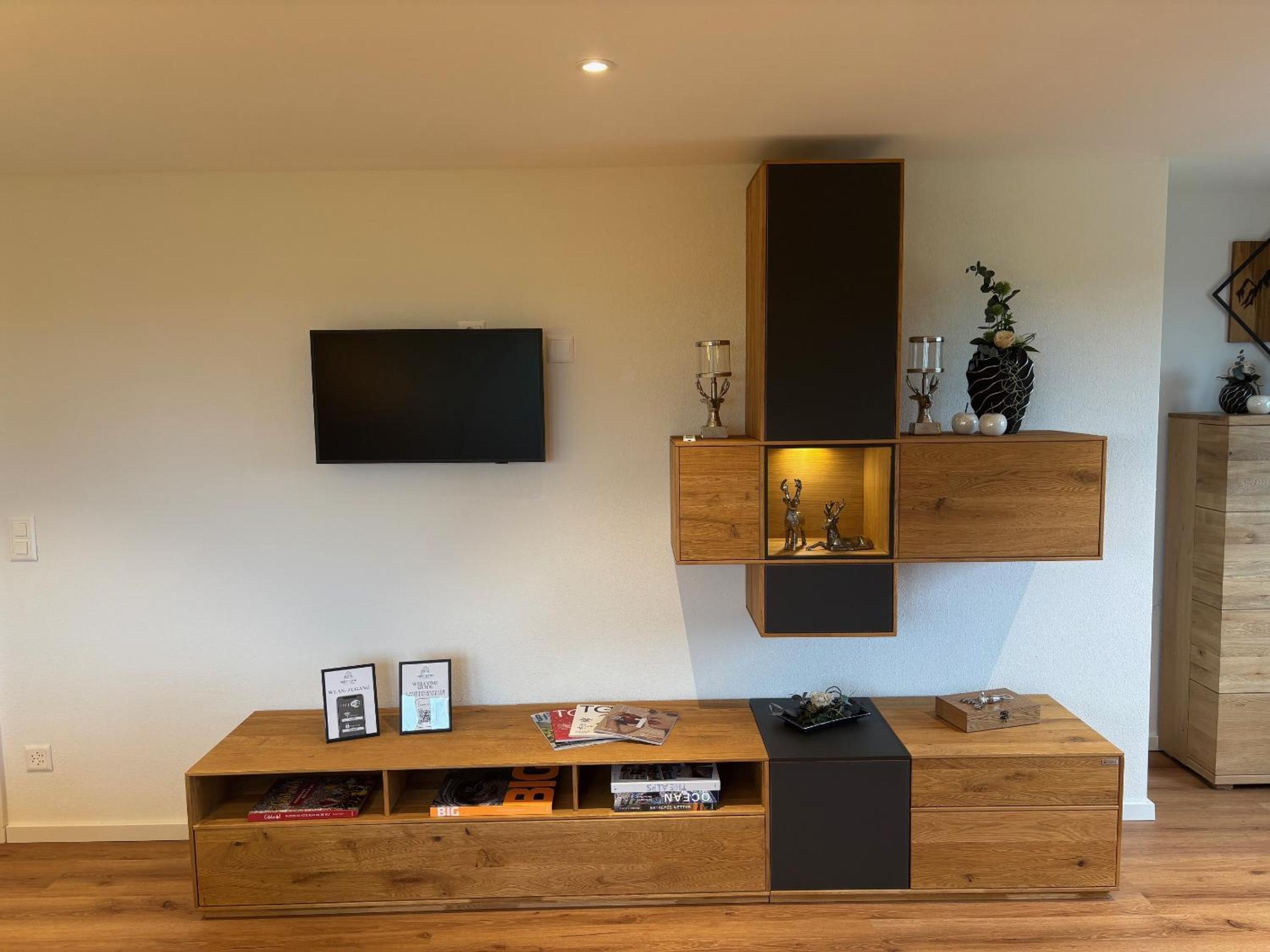 Suite4you Erlen l Privater Indoorpool ganzjährig beheizt & Sauna l 10min zum Bodensee, Parkplatz & WLAN