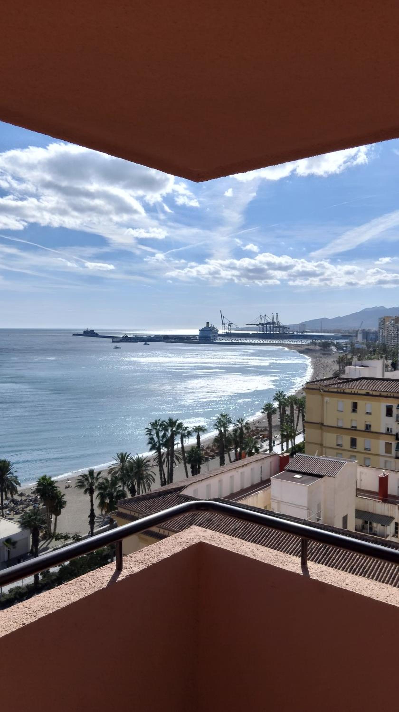 Apartamento con espectaculares vistas y terraza