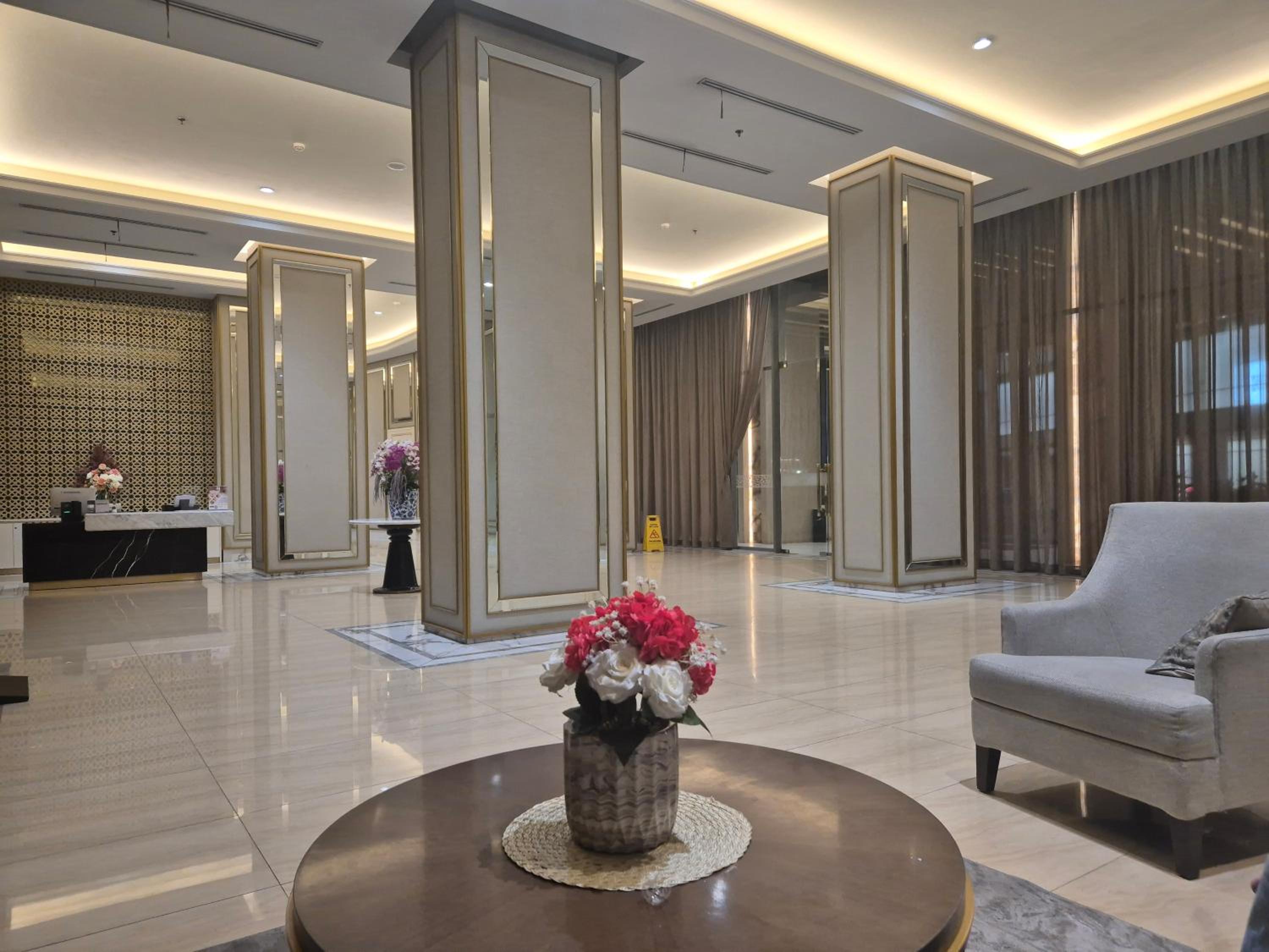 Apartemen Transpark Cibubur By Bestieroom