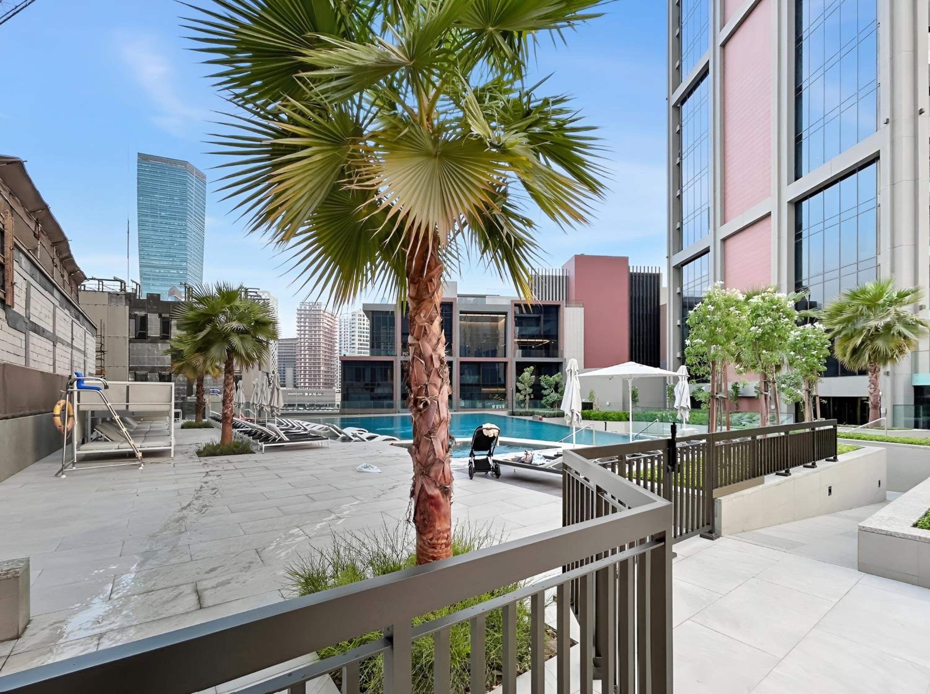 1BR with Direct Burj Khalifa View