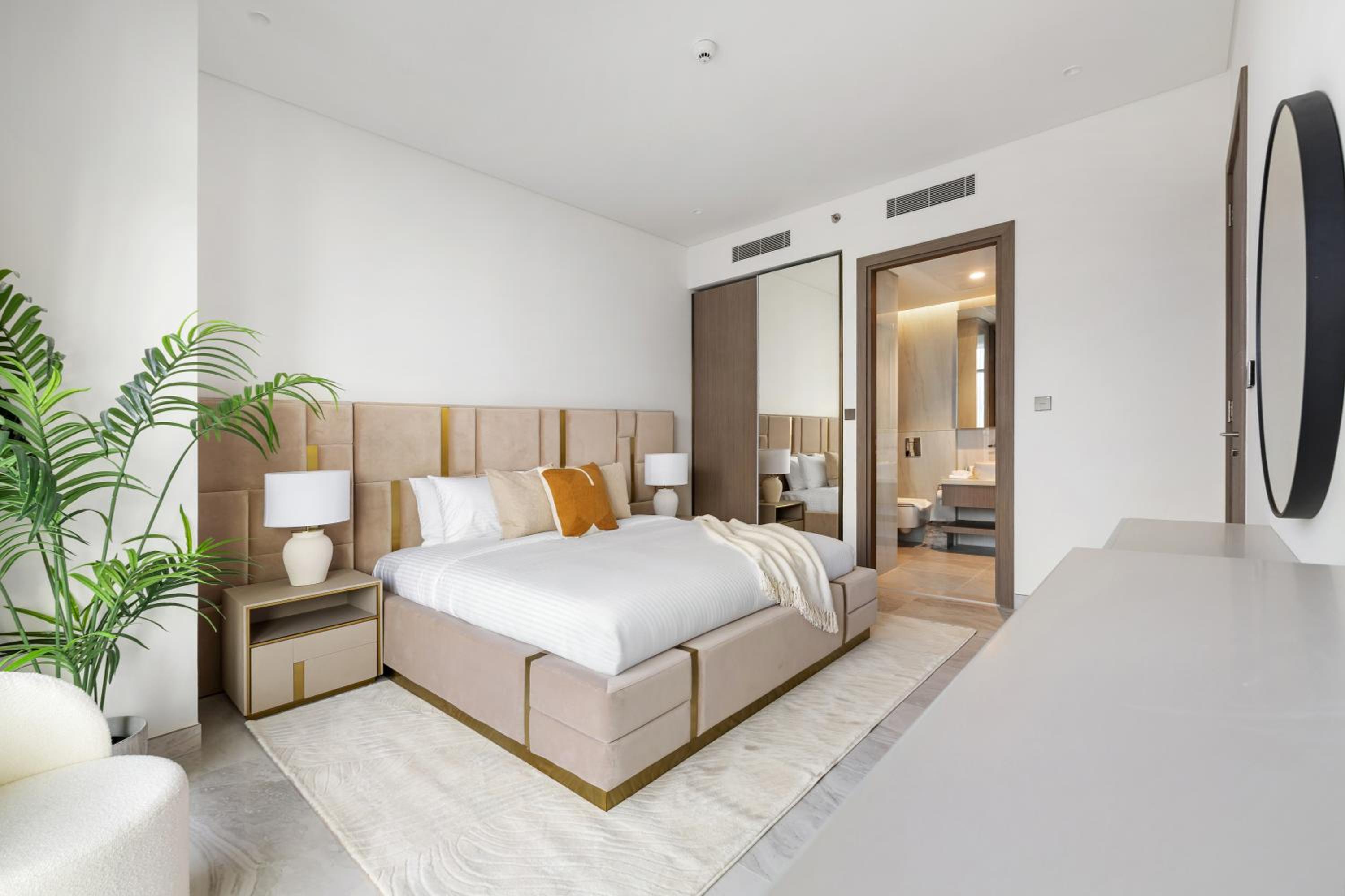 1BR with Direct Burj Khalifa View