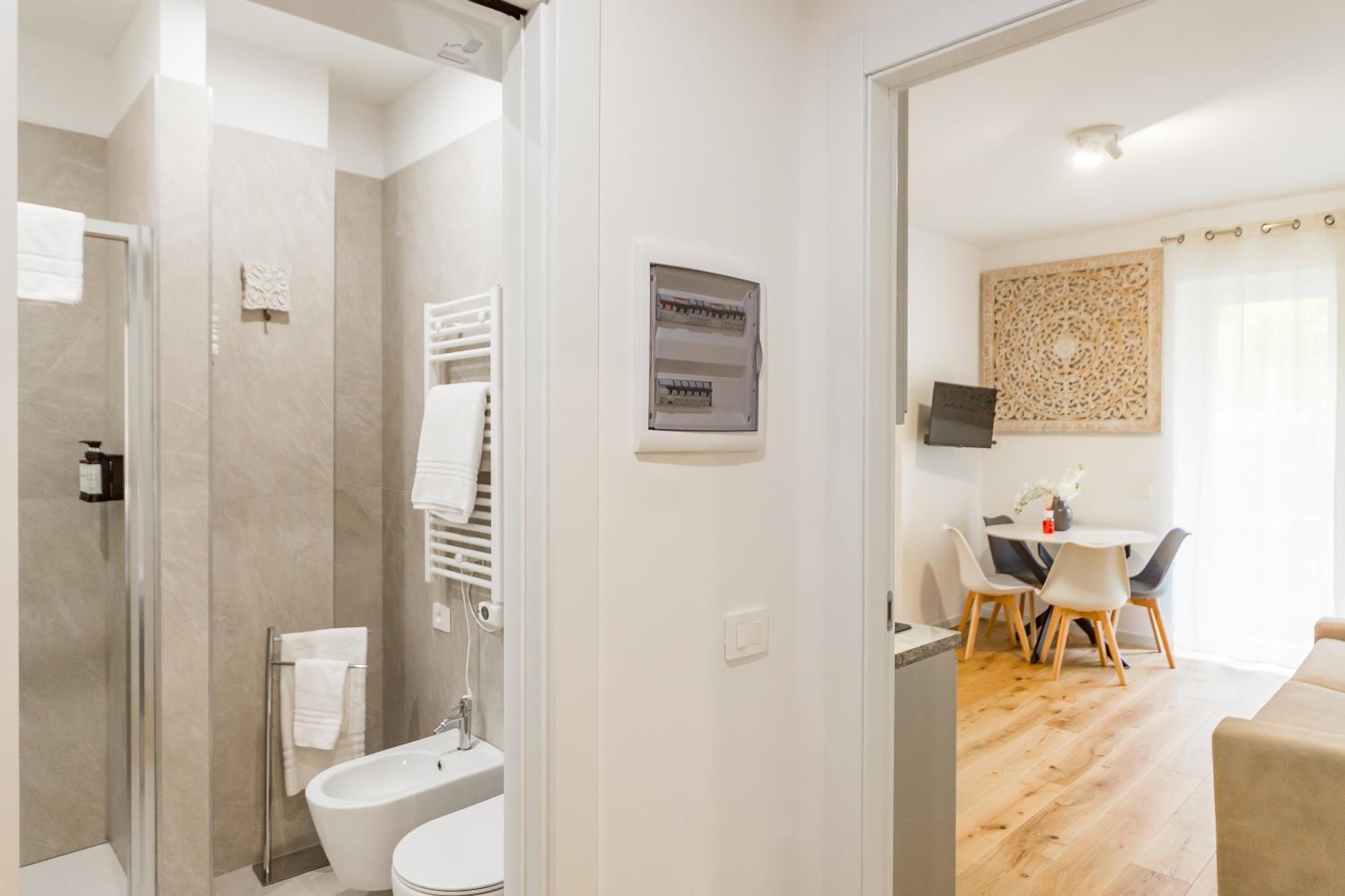 Regina24 Luxury Suite - Elegante appartamento a Porta Venezia, 5 min dalla metro