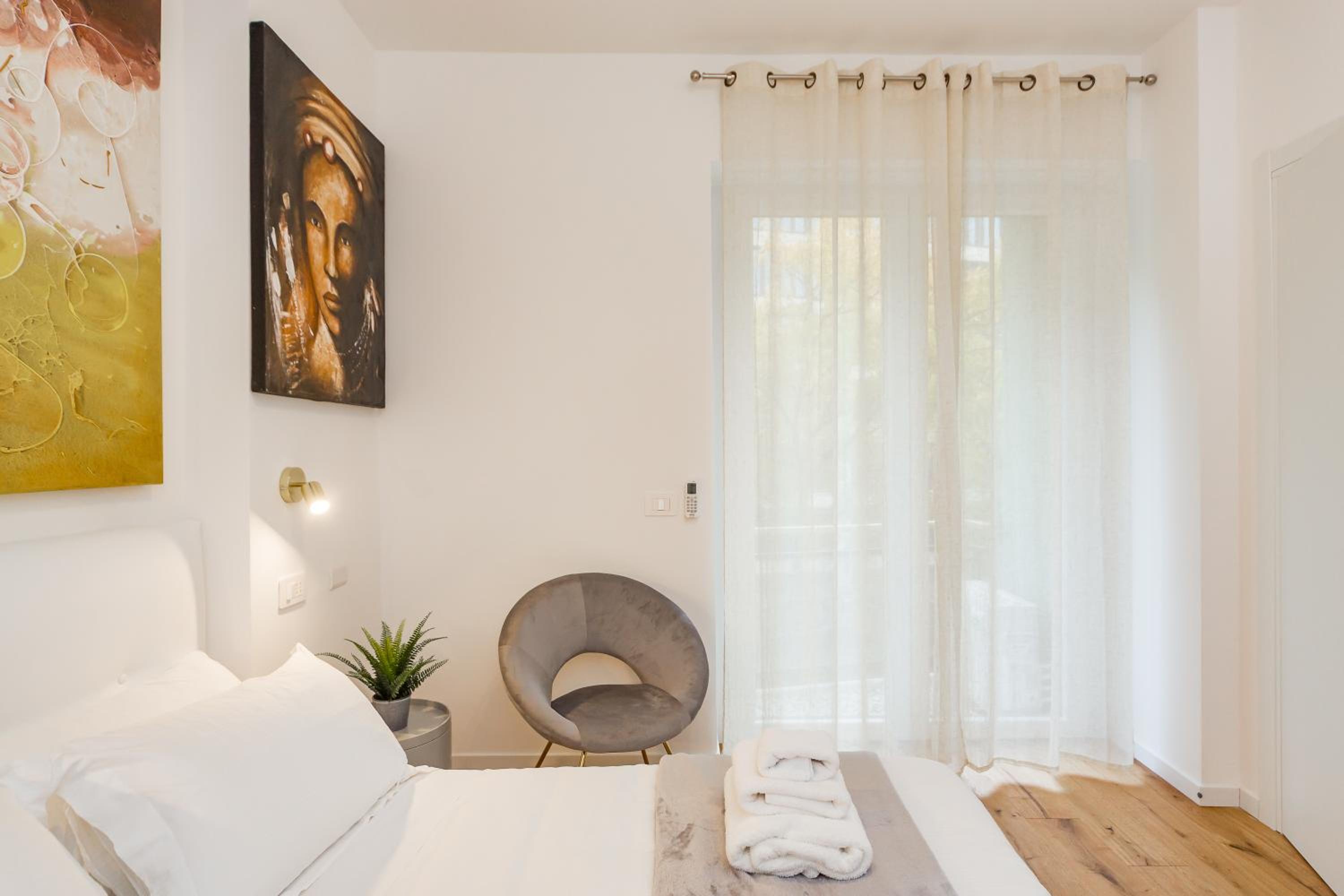 Regina24 Luxury Suite - Elegante appartamento a Porta Venezia, 5 min dalla metro