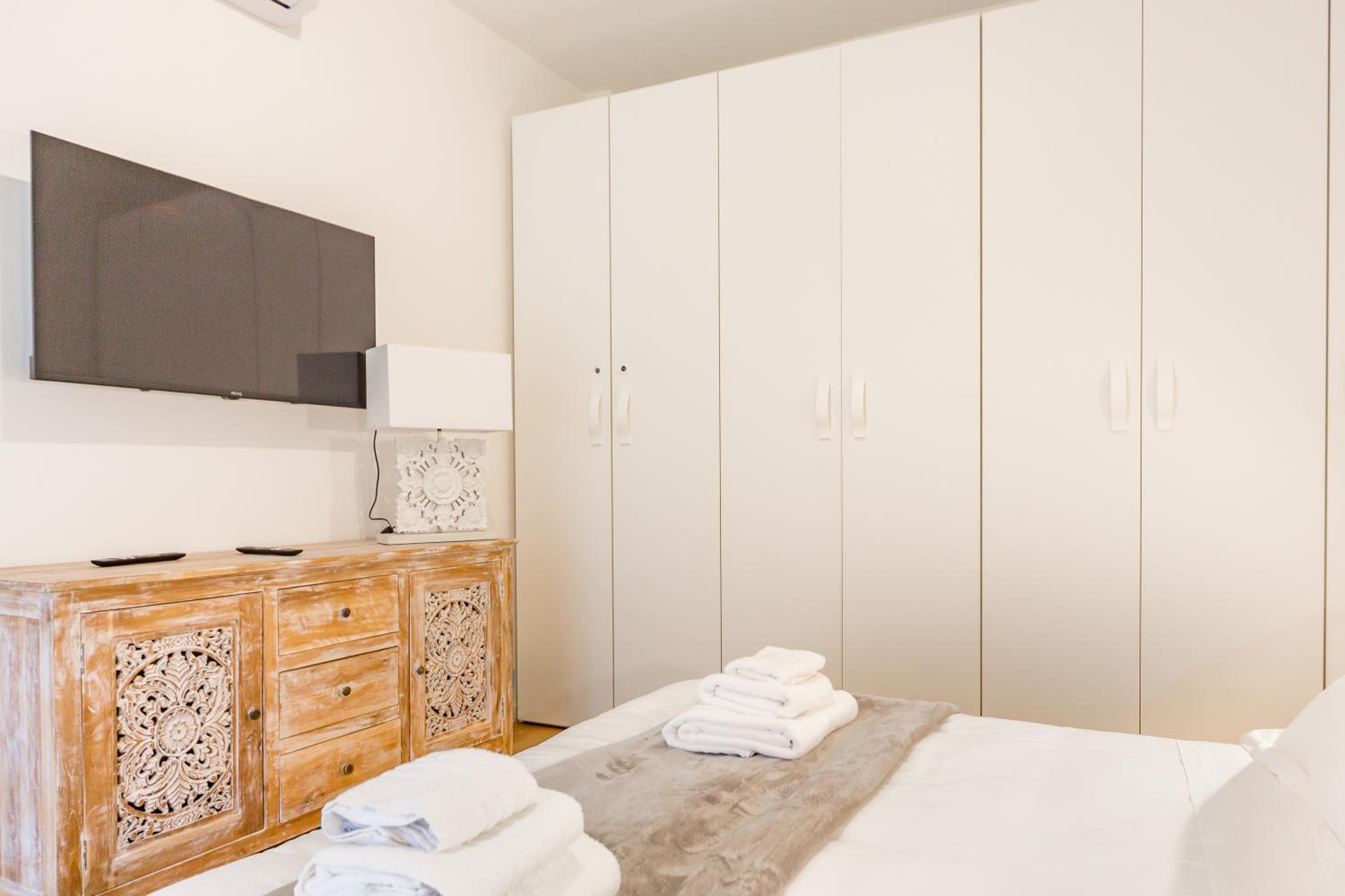 Regina24 Luxury Suite - Elegante appartamento a Porta Venezia, 5 min dalla metro