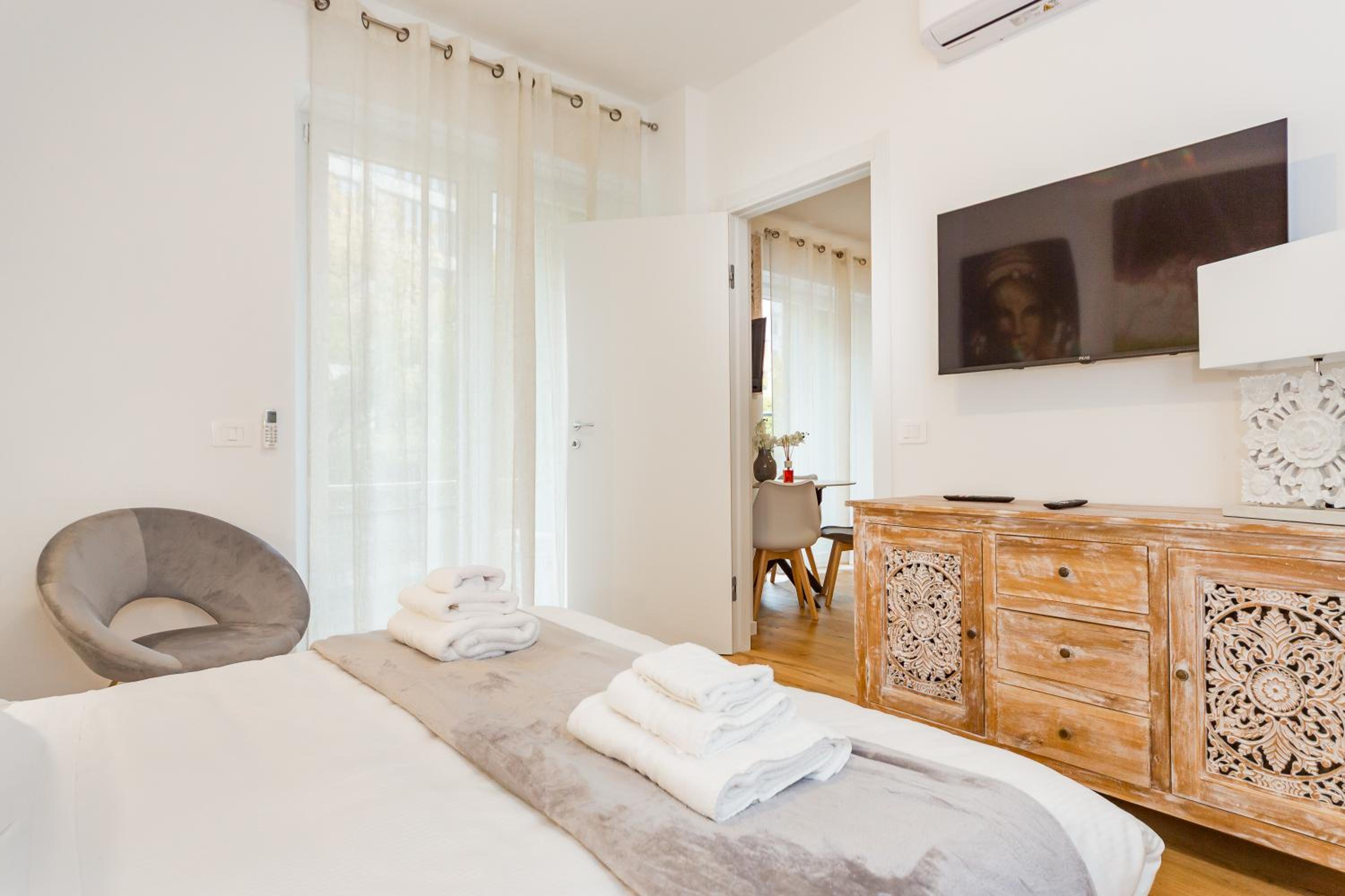 Regina24 Luxury Suite - Elegante appartamento a Porta Venezia, 5 min dalla metro