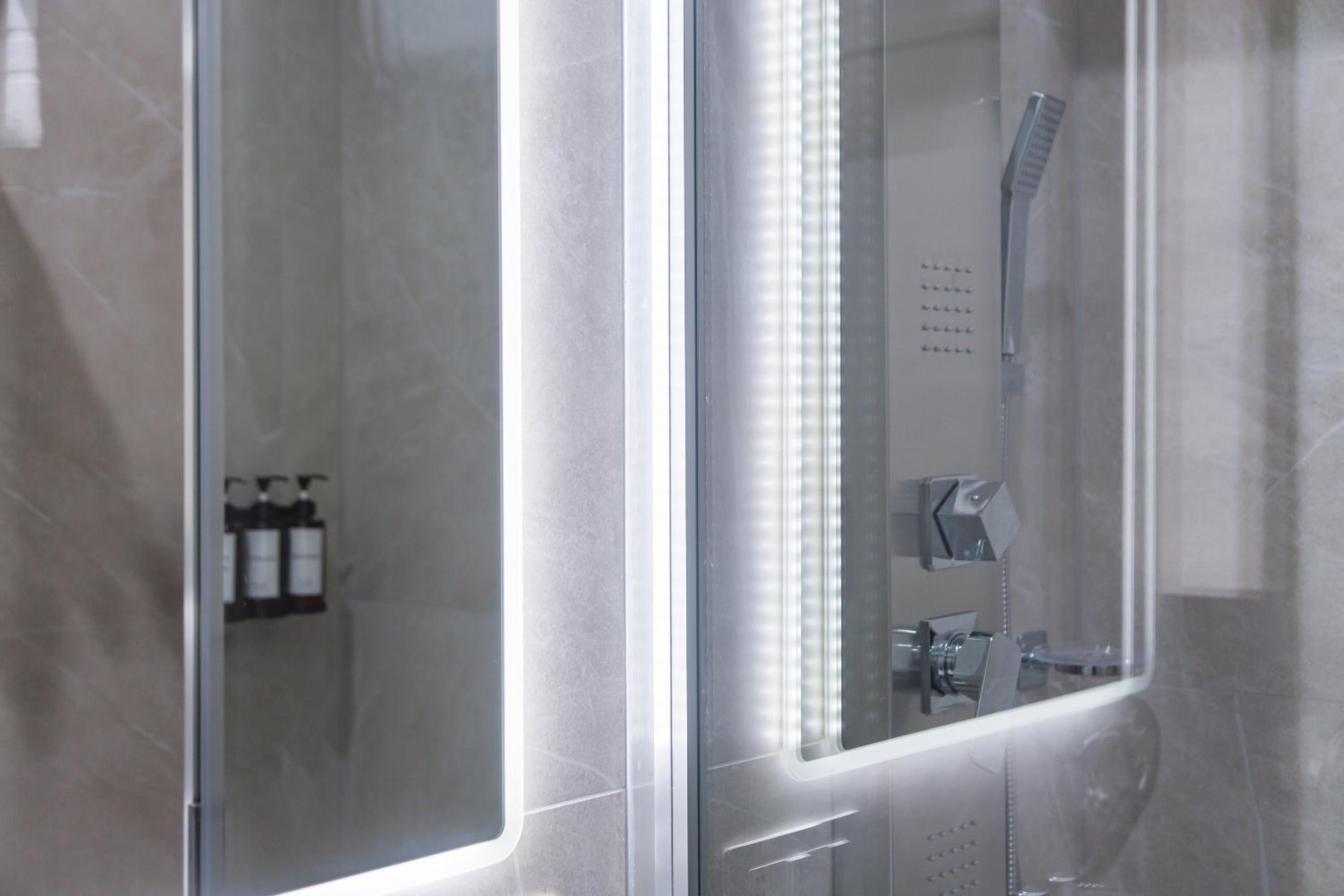 Regina24 Luxury Suite - Elegante appartamento a Porta Venezia, 5 min dalla metro