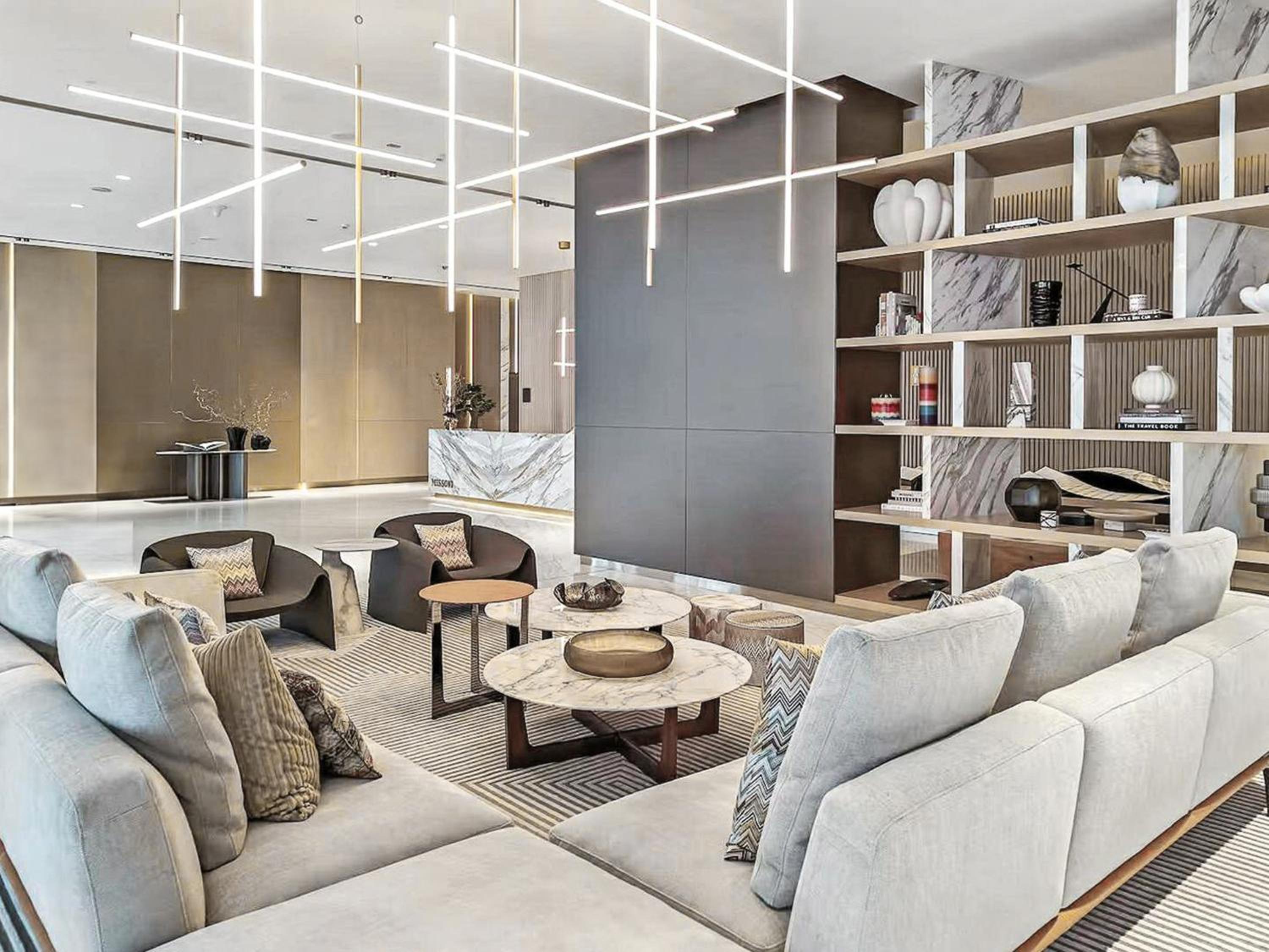 Luxury Suite Huge Terrace Canal and Gevora Views with Infinity Pool