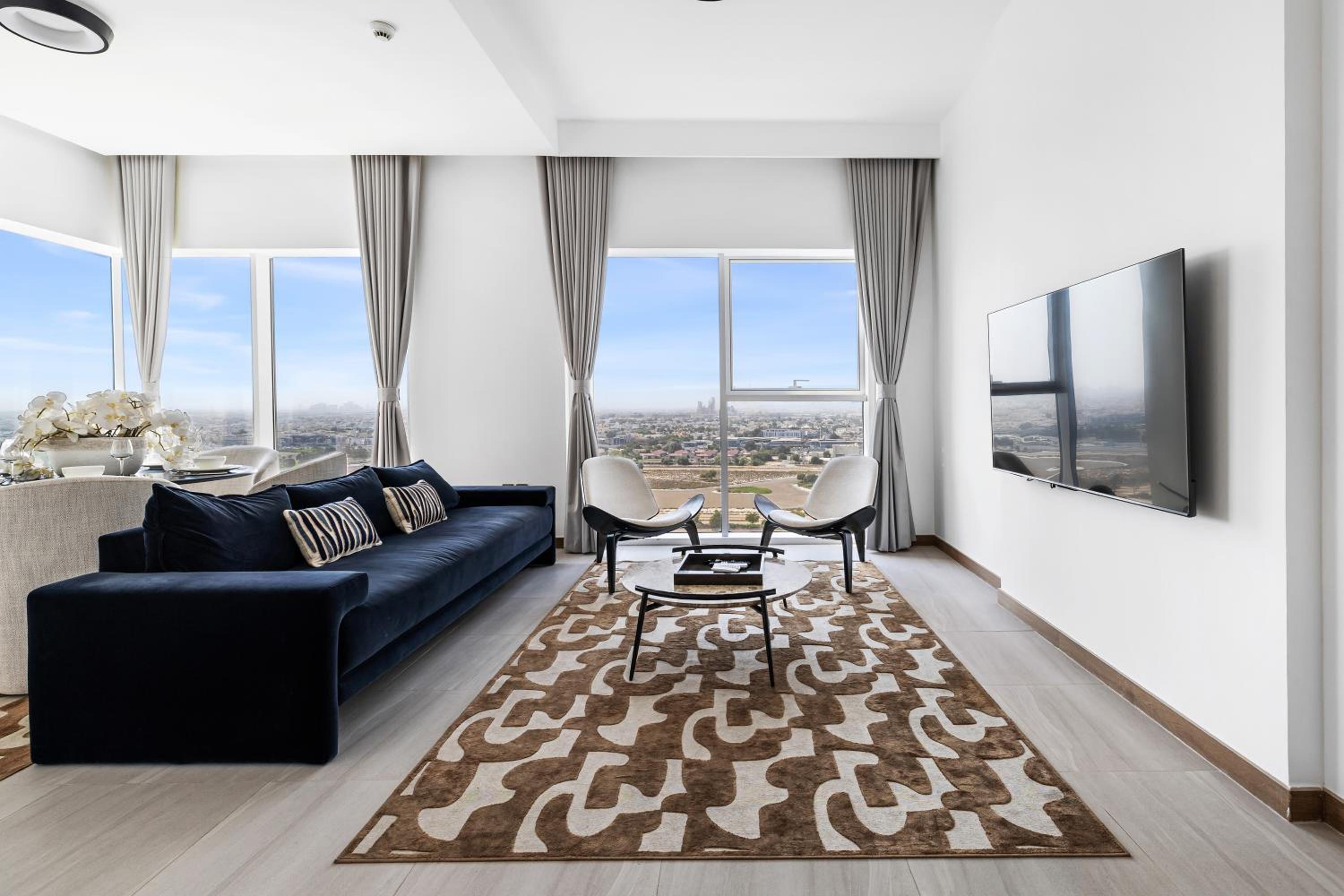 Luxury Suite Huge Terrace Canal and Gevora Views with Infinity Pool