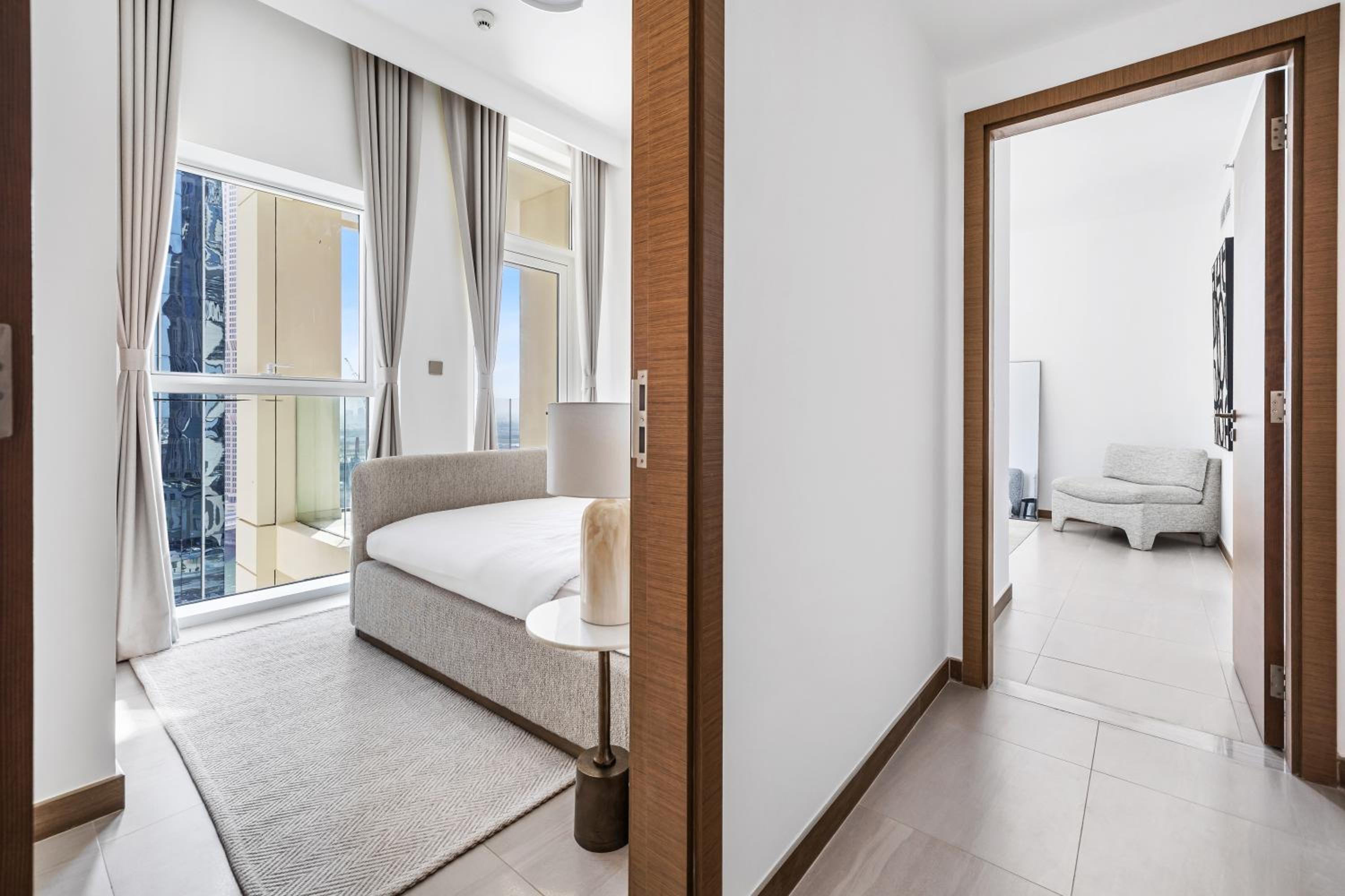 Luxury Suite Huge Terrace Canal and Gevora Views with Infinity Pool