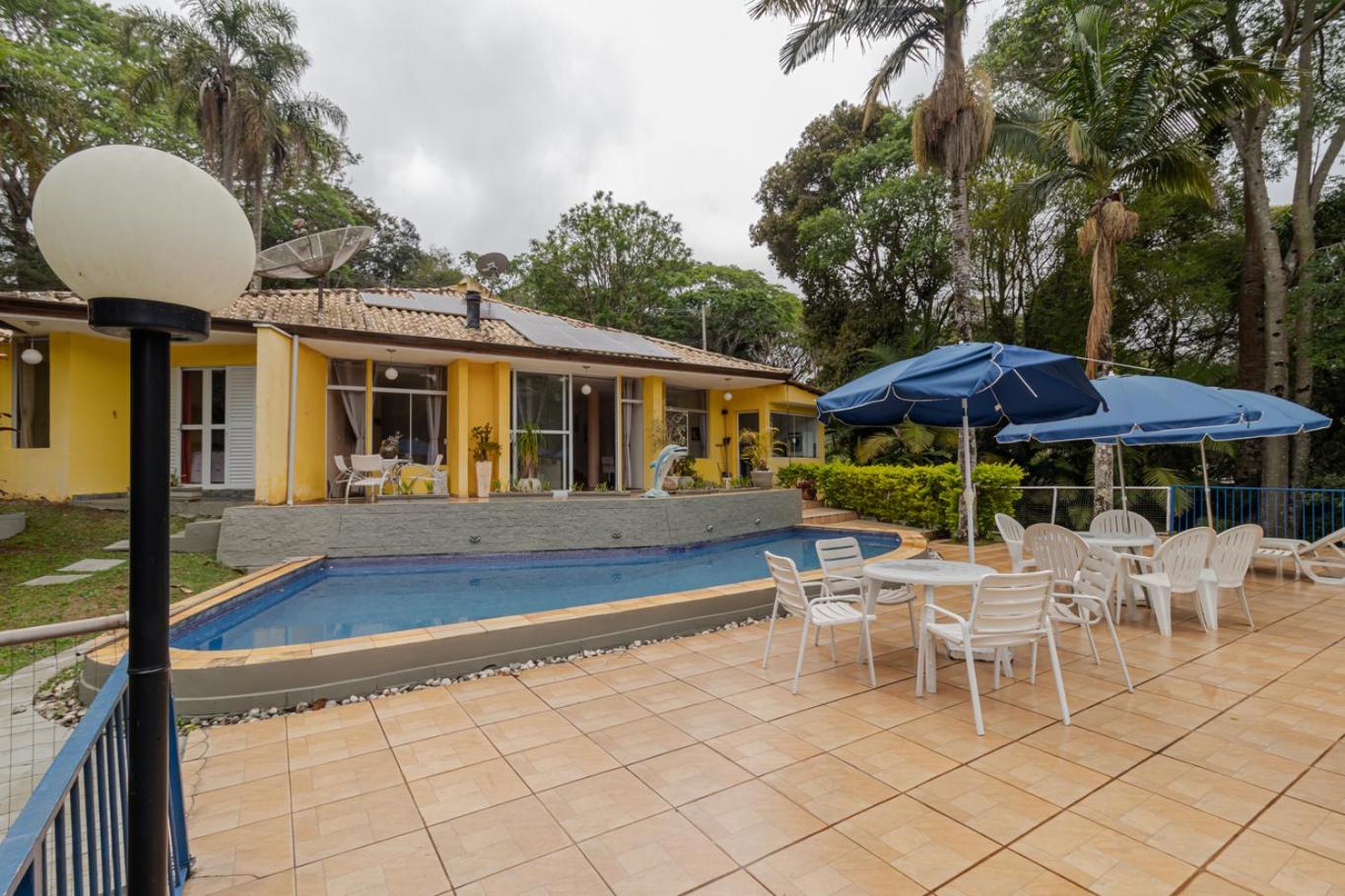 Casa de Campo com Piscina, Lareira e Churrasqueira