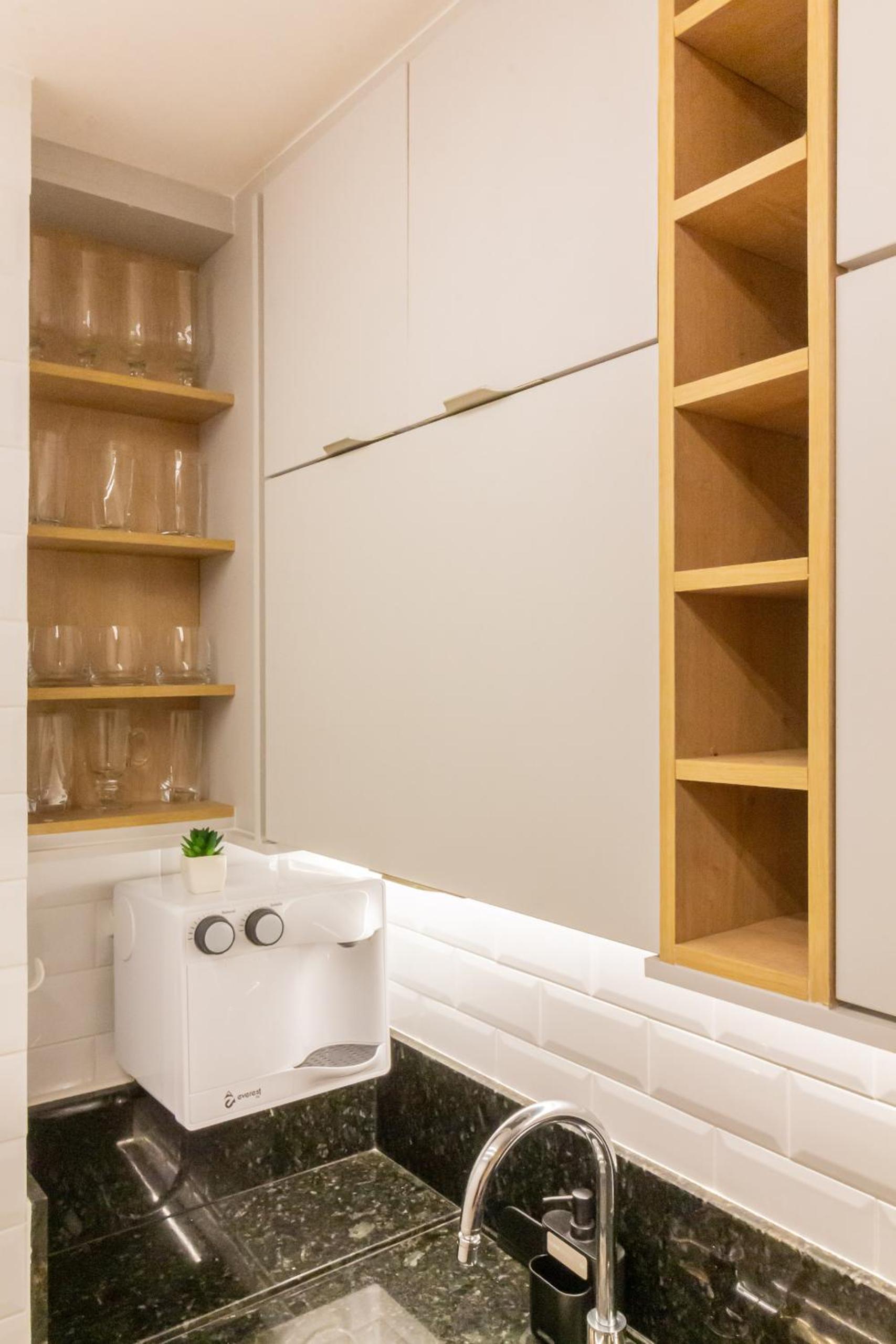 Loft com janela acustica a 5 minutos caminhando ate a praia - NSC304