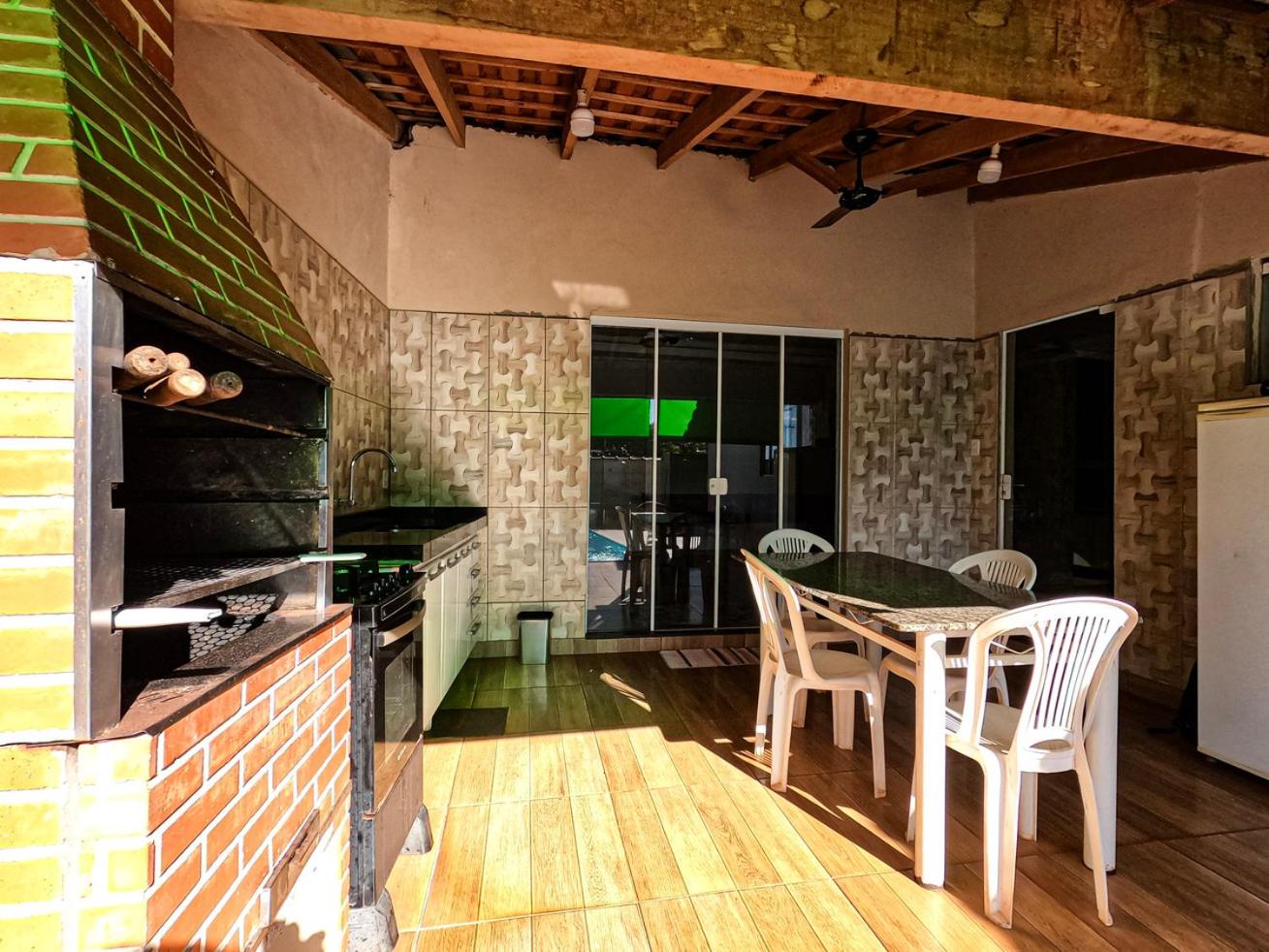 Casa c Piscina e Churrasqueira na Represa de Avare