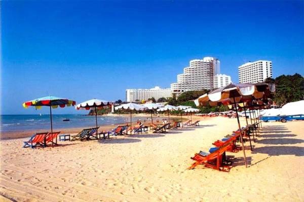 Cosy Beach View Apartments