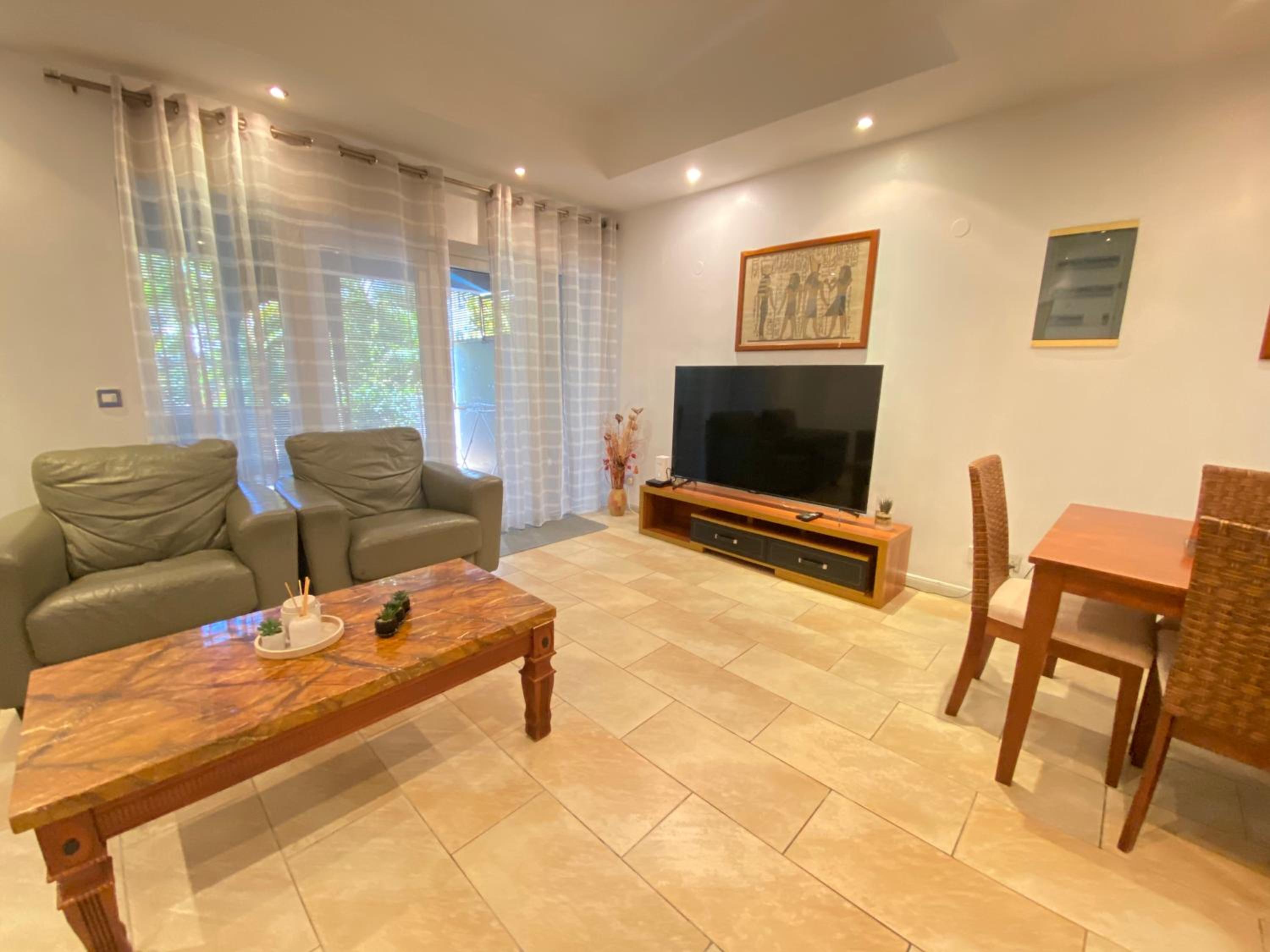 Waterside Complex - Beachfront Villa in Grand Baie