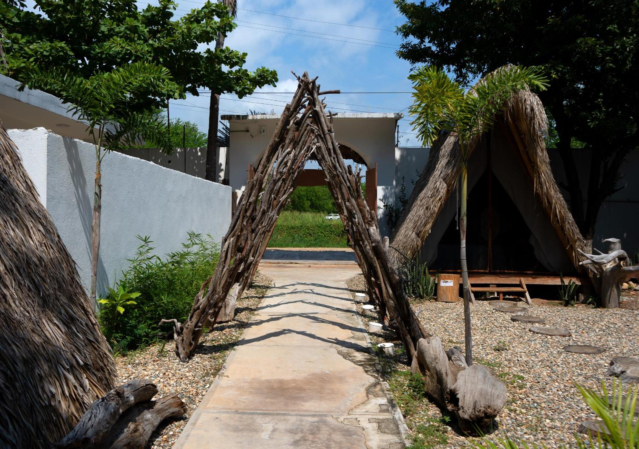 Tribu Tipis & Surf