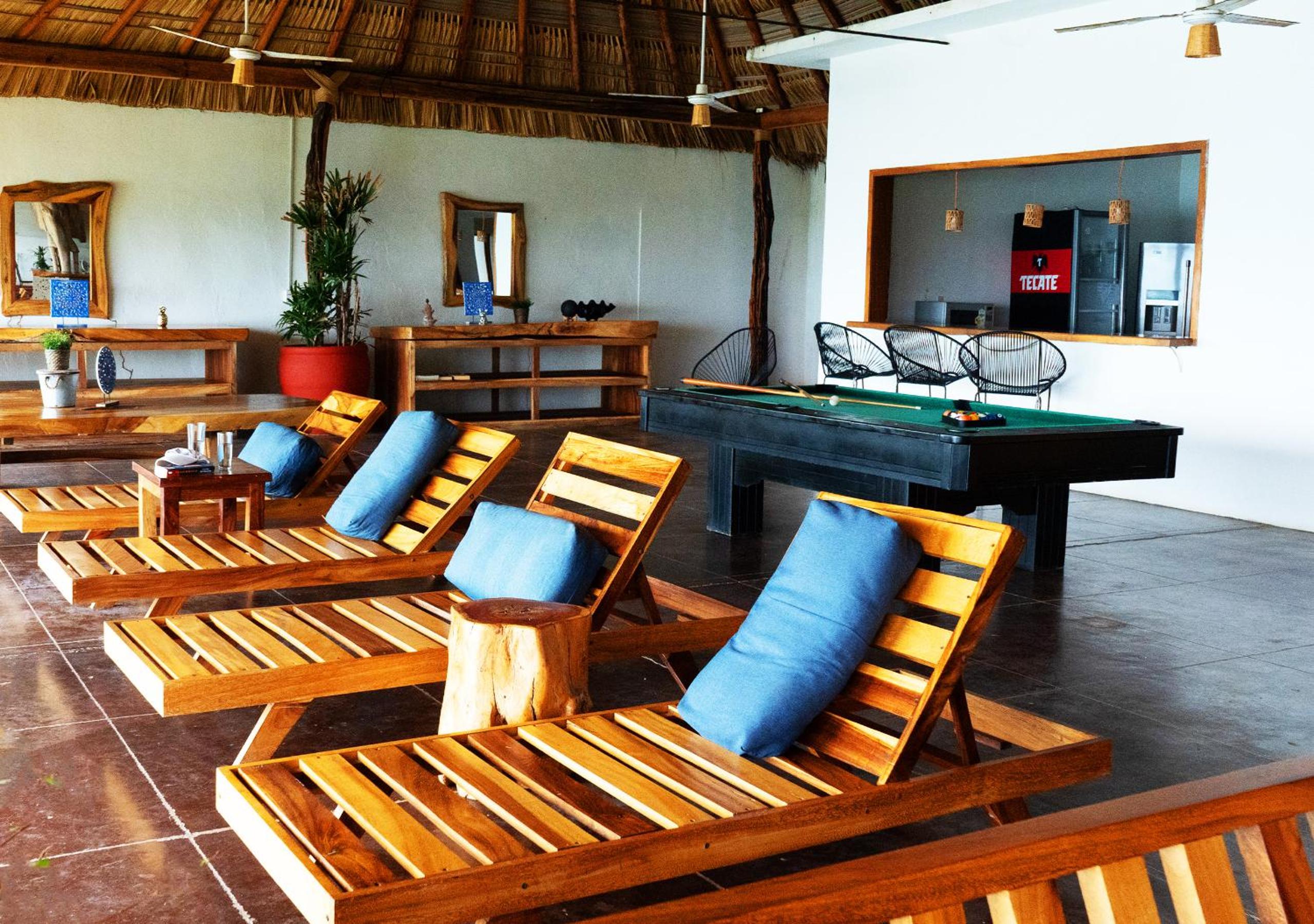 Tribu Tipis & Surf