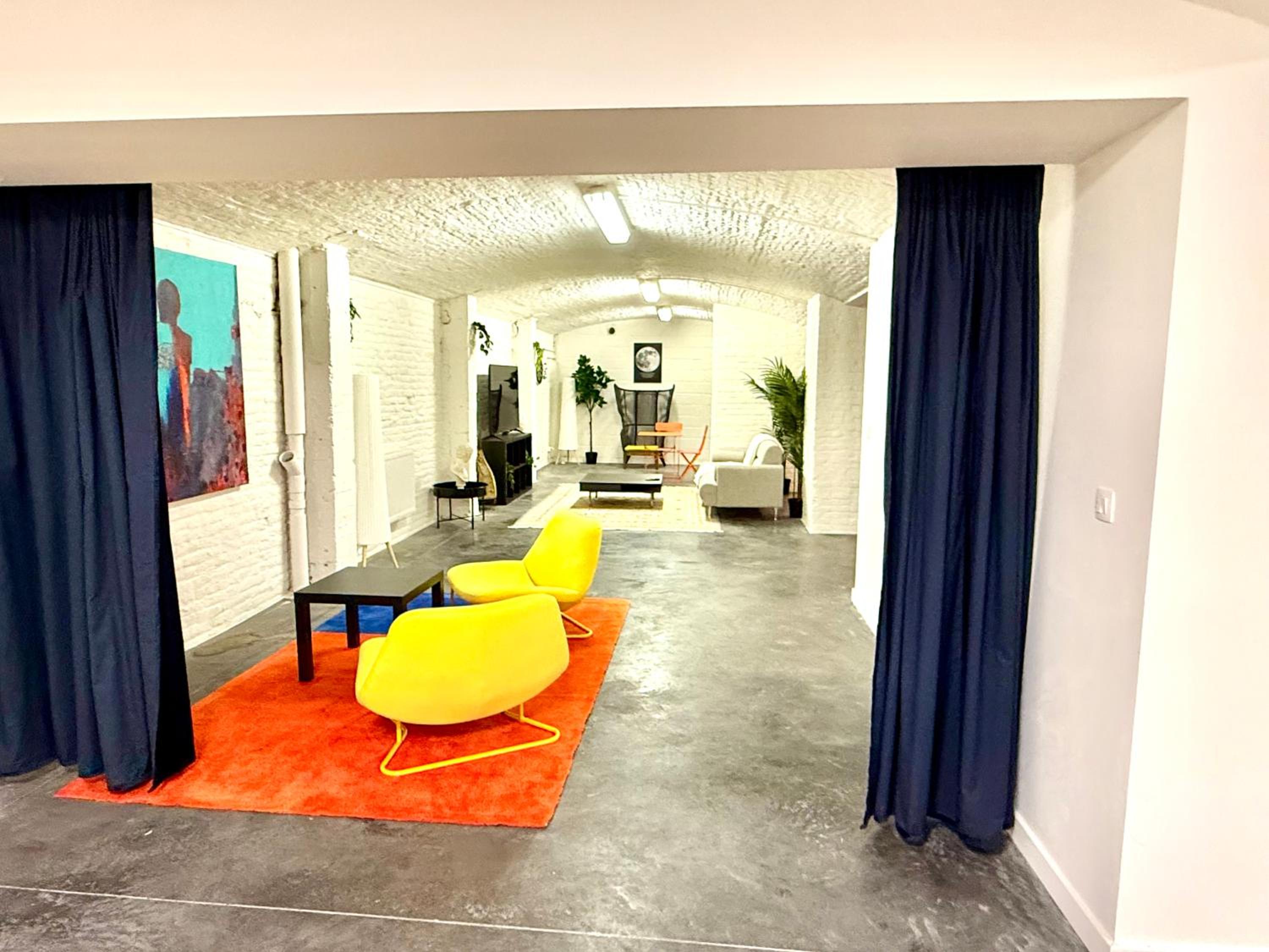 Spacious BXL Loft