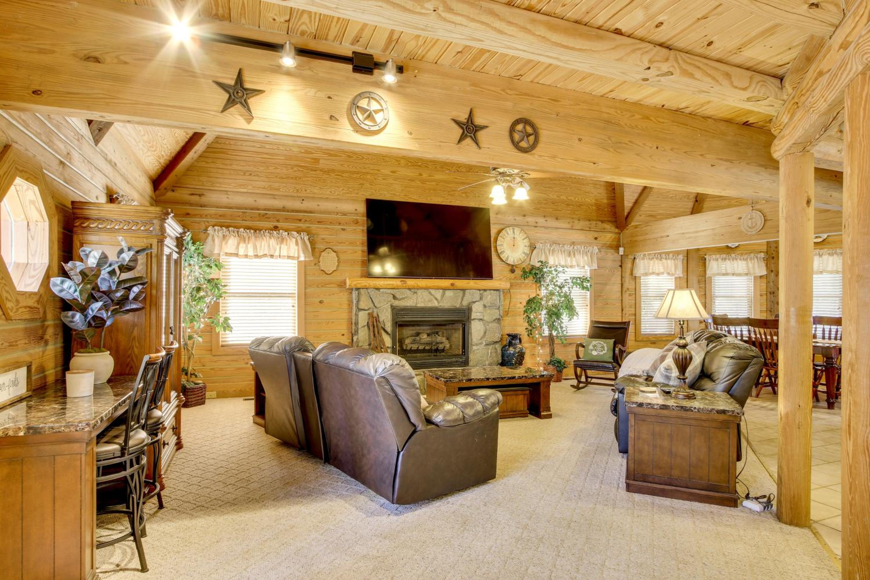 Lake Murray Retreat with Private Dock and Water Views!