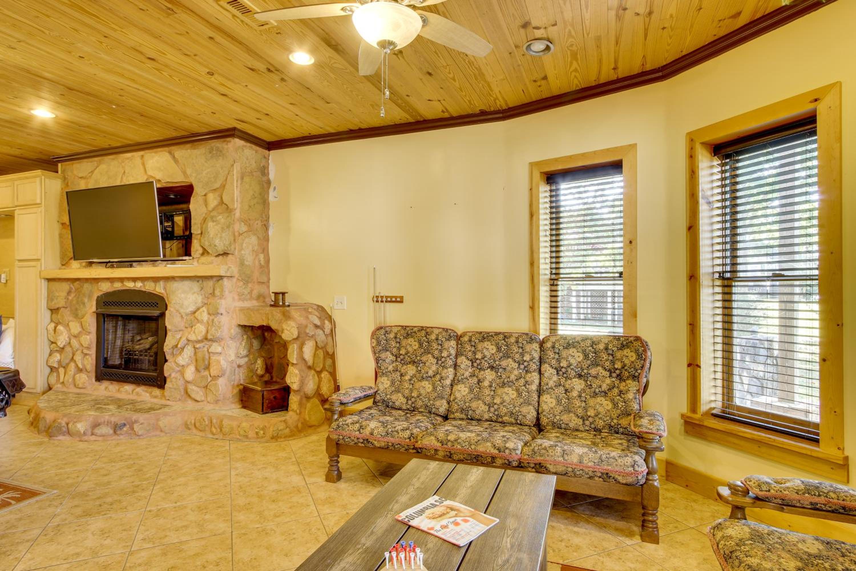Lake Murray Retreat with Private Dock and Water Views!