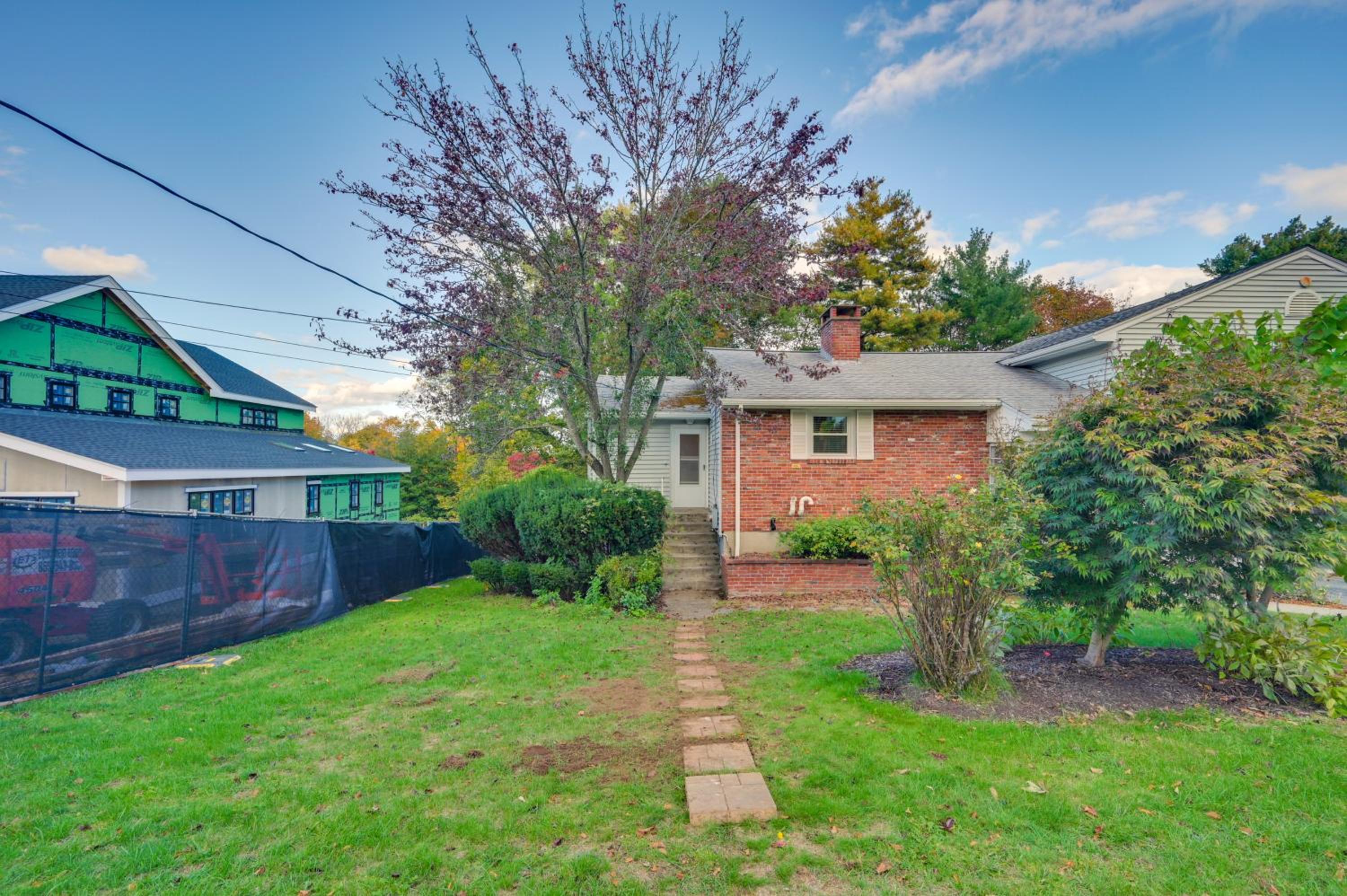 Train to Boston! Cozy Apartment in Winchester