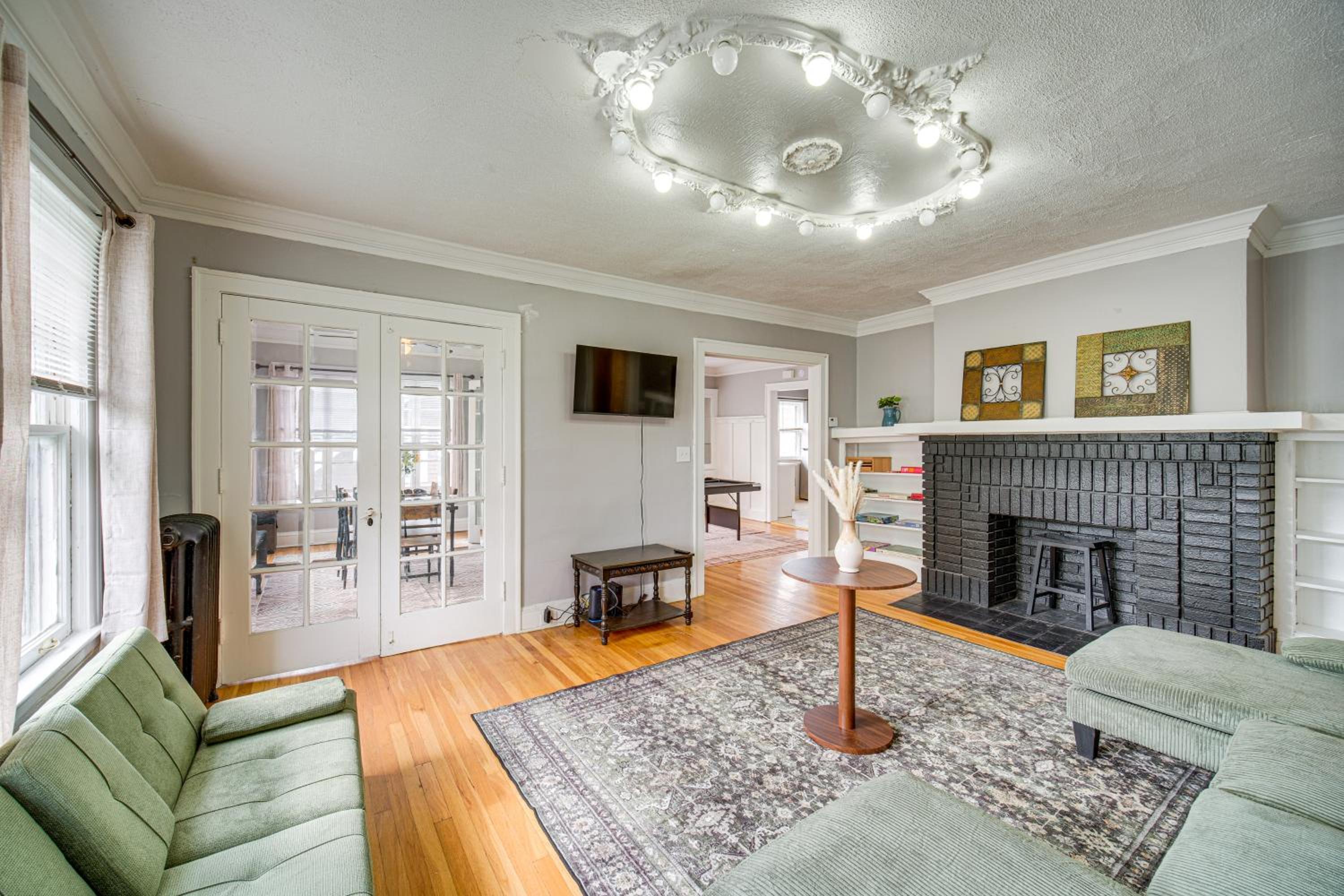 Deck, Pool Table! Walkable Cleveland Heights Apt