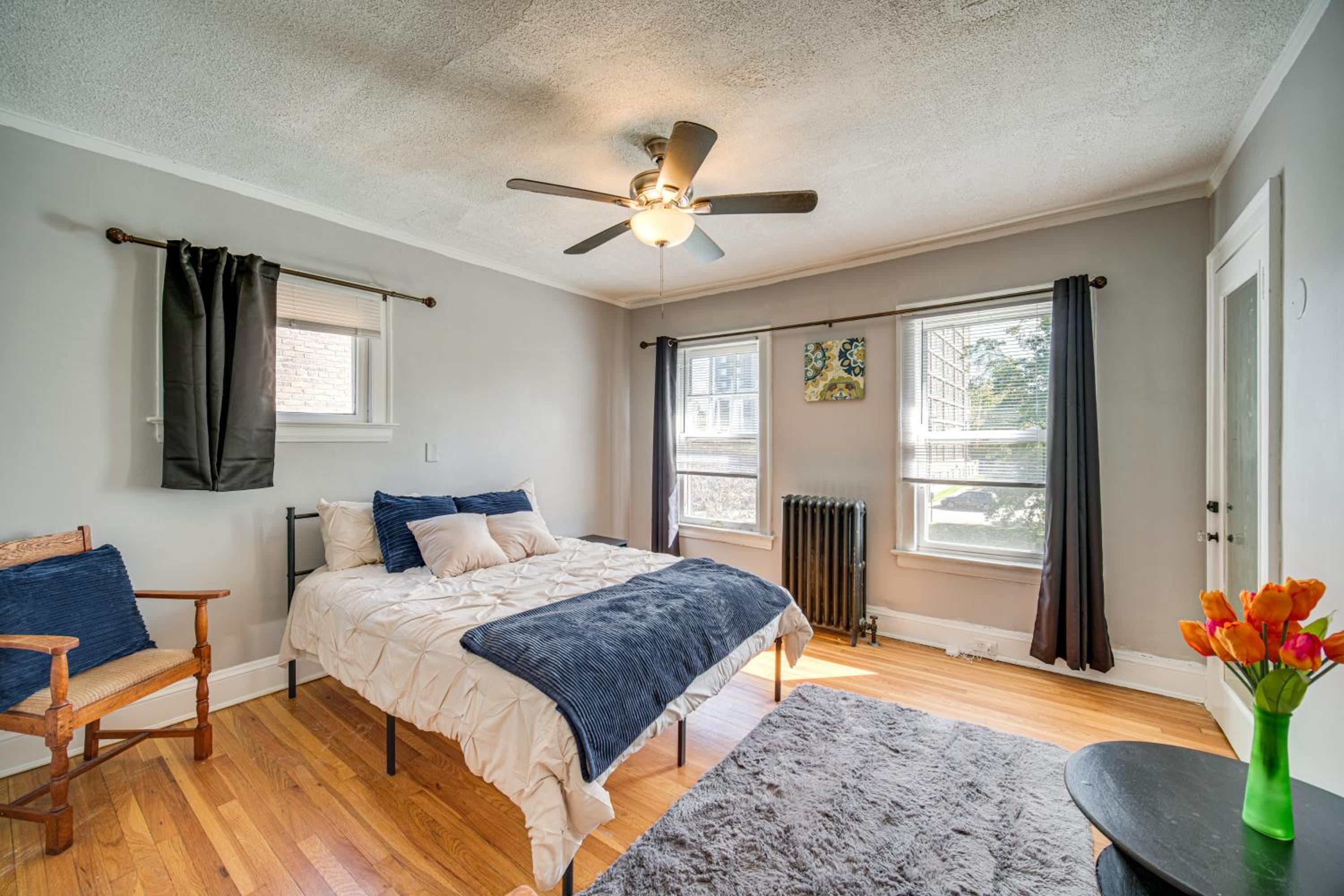 Deck, Pool Table! Walkable Cleveland Heights Apt