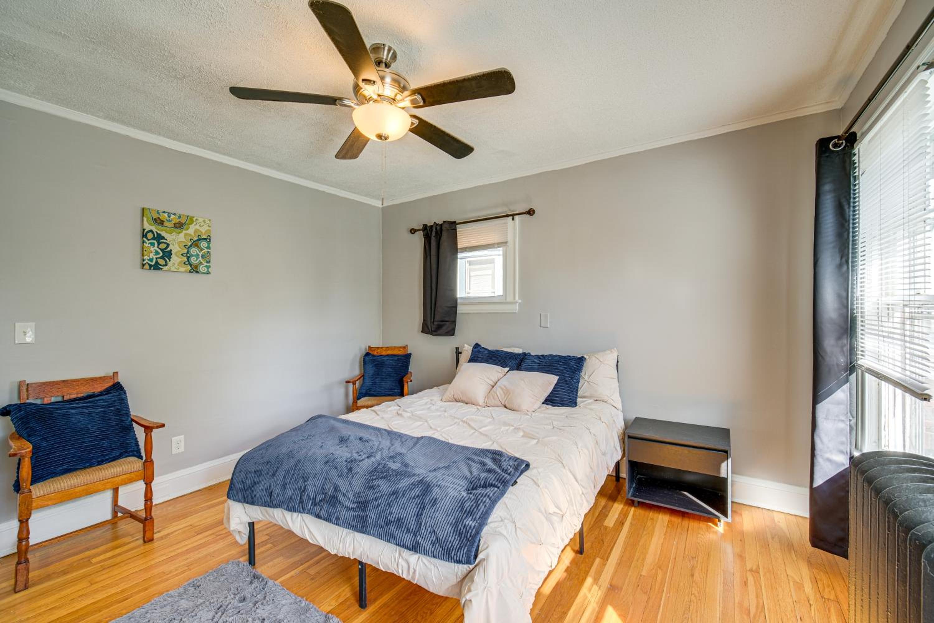 Deck, Pool Table! Walkable Cleveland Heights Apt