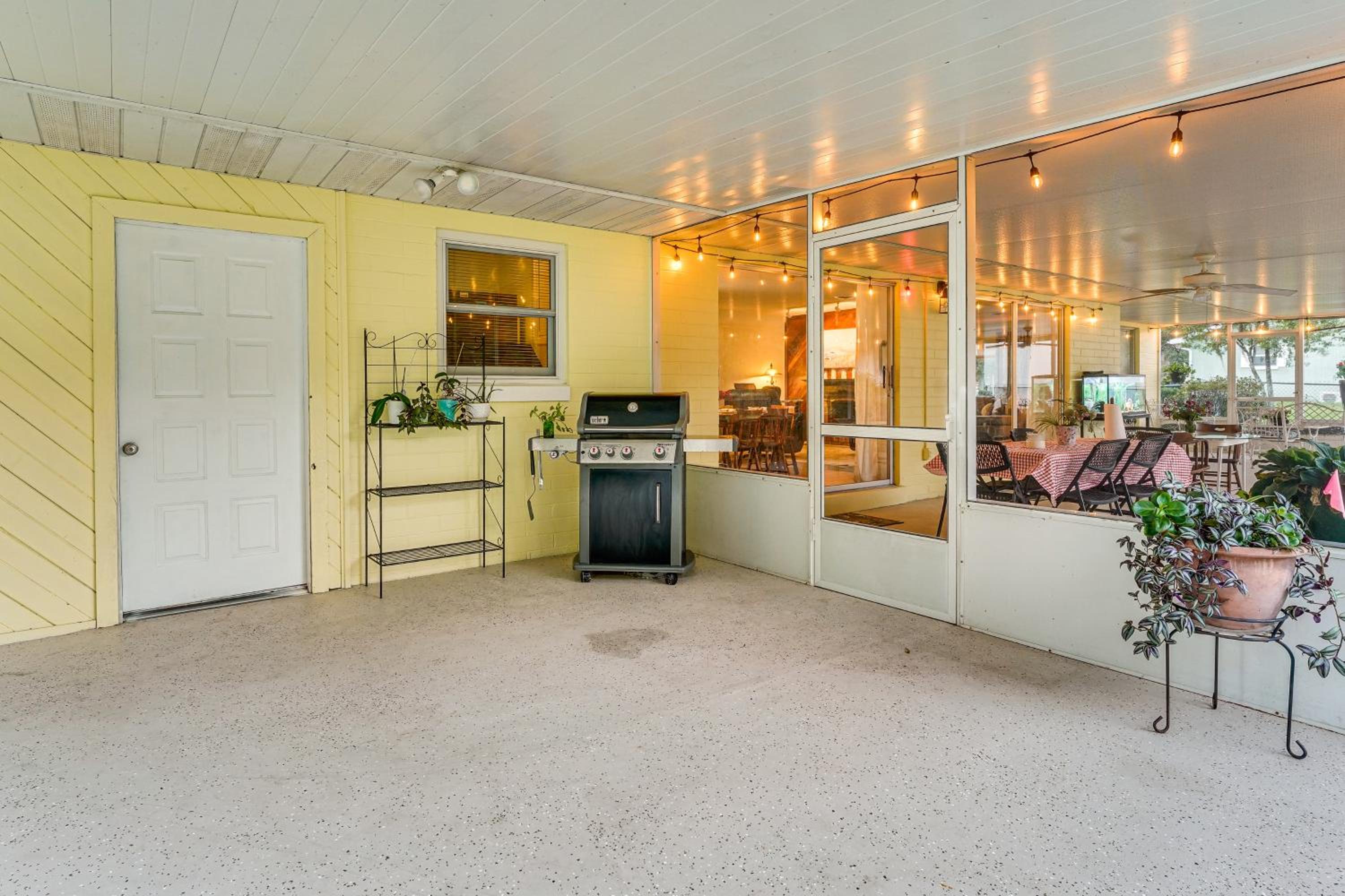 Walkable Historic District Gem 2 Mi to Dtwn Ocala