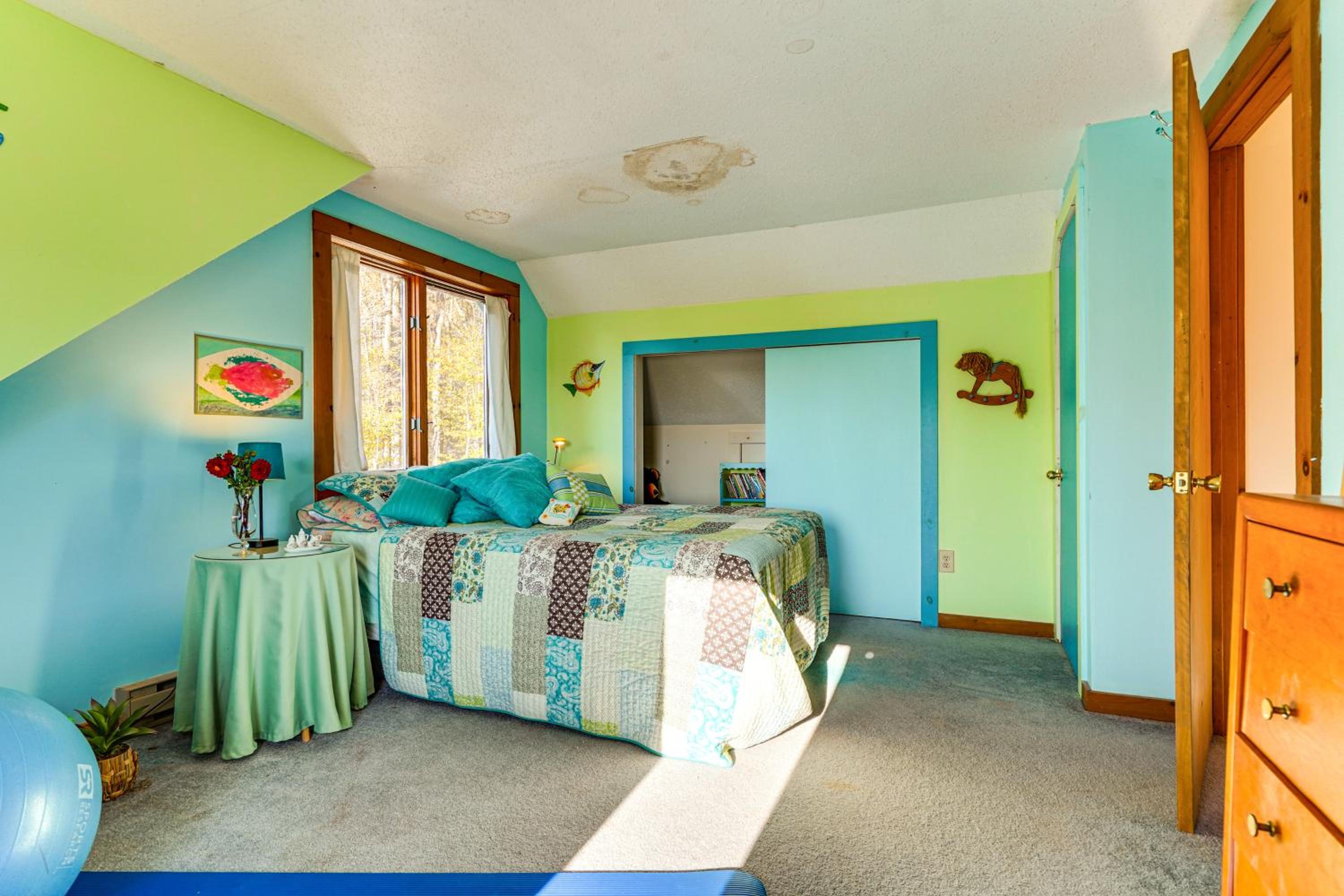 Relaxation Meets Upstate Adventure at Salem Home!