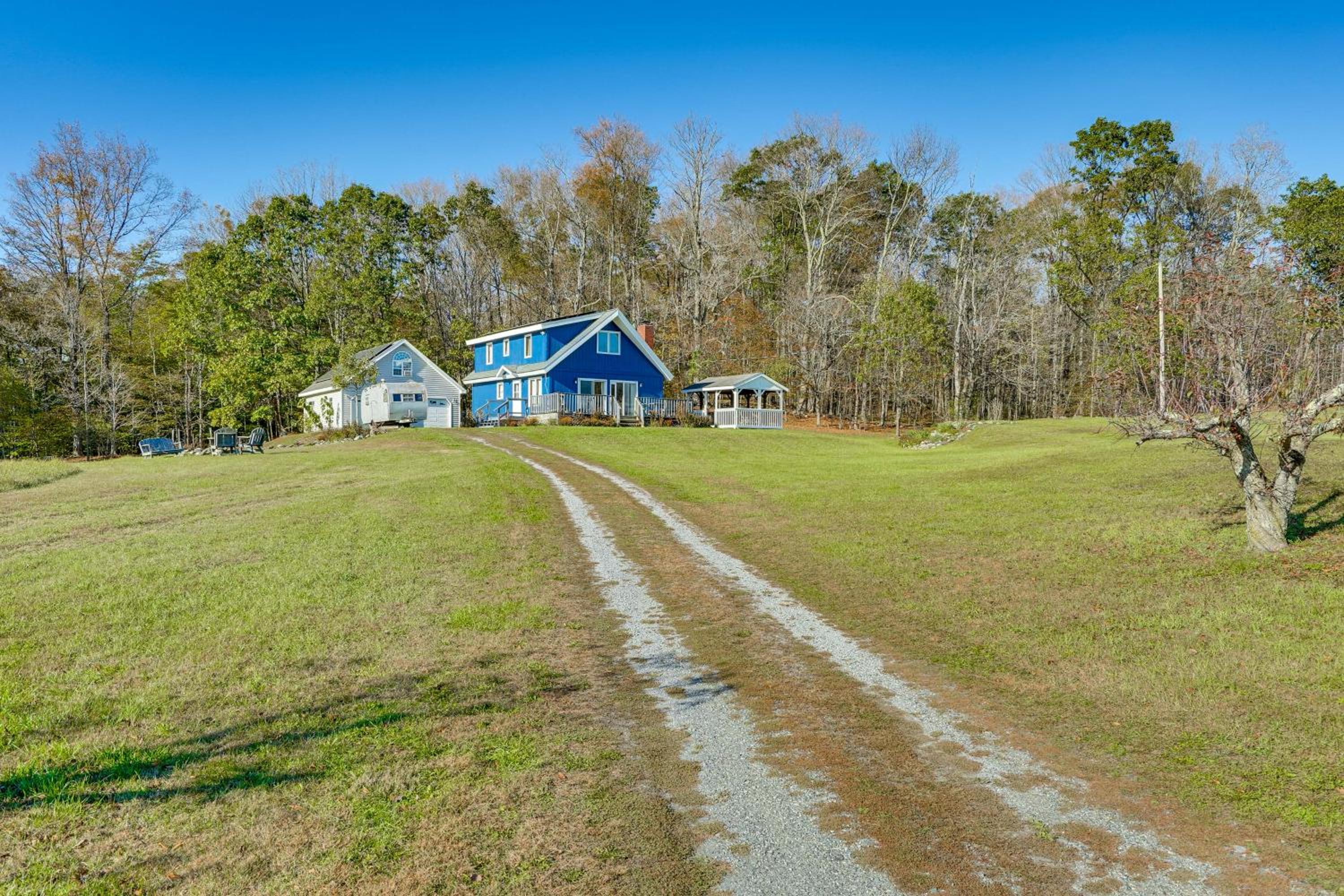 Relaxation Meets Upstate Adventure at Salem Home!