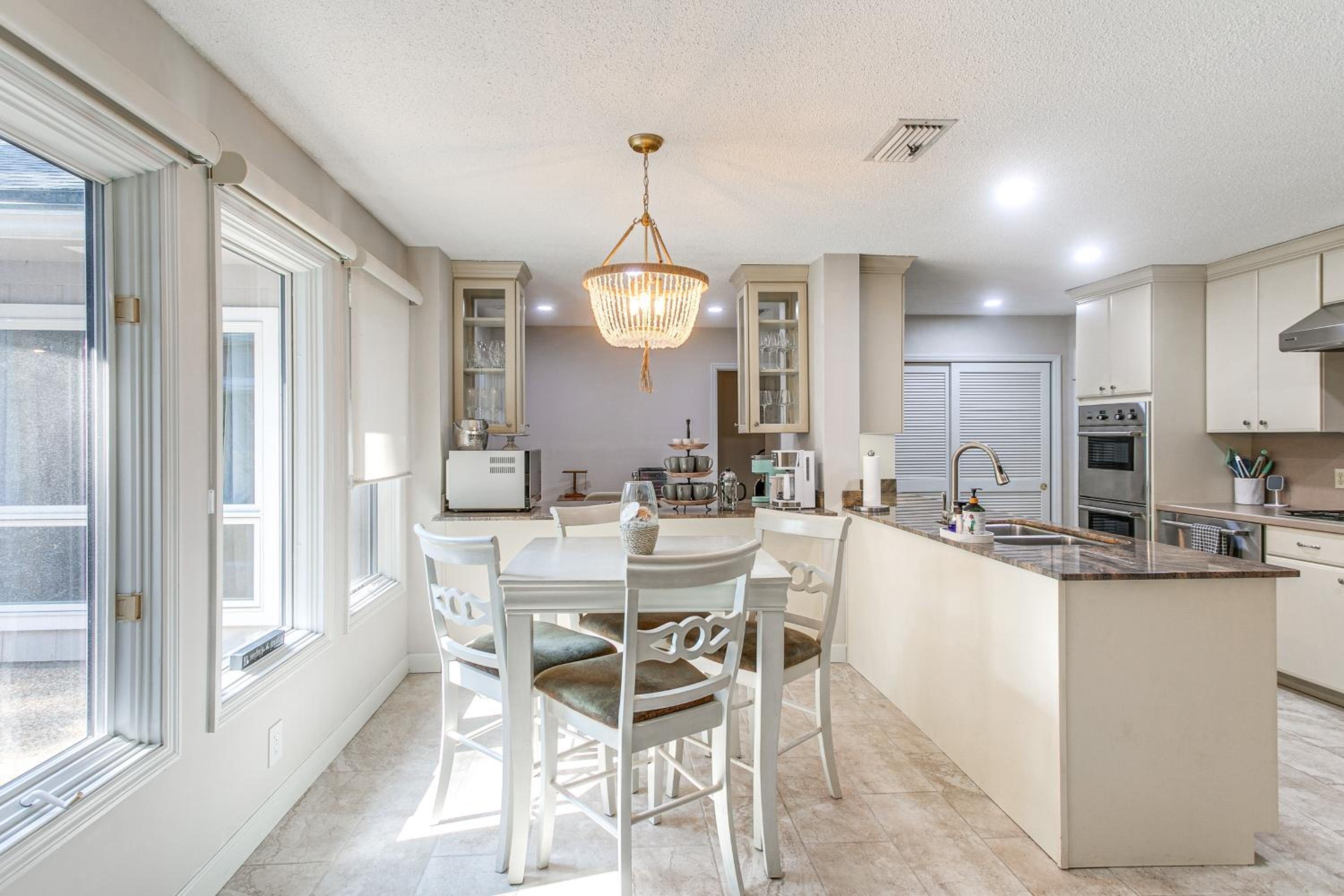 Near Beach! St Simons Island Gem in Golf Community